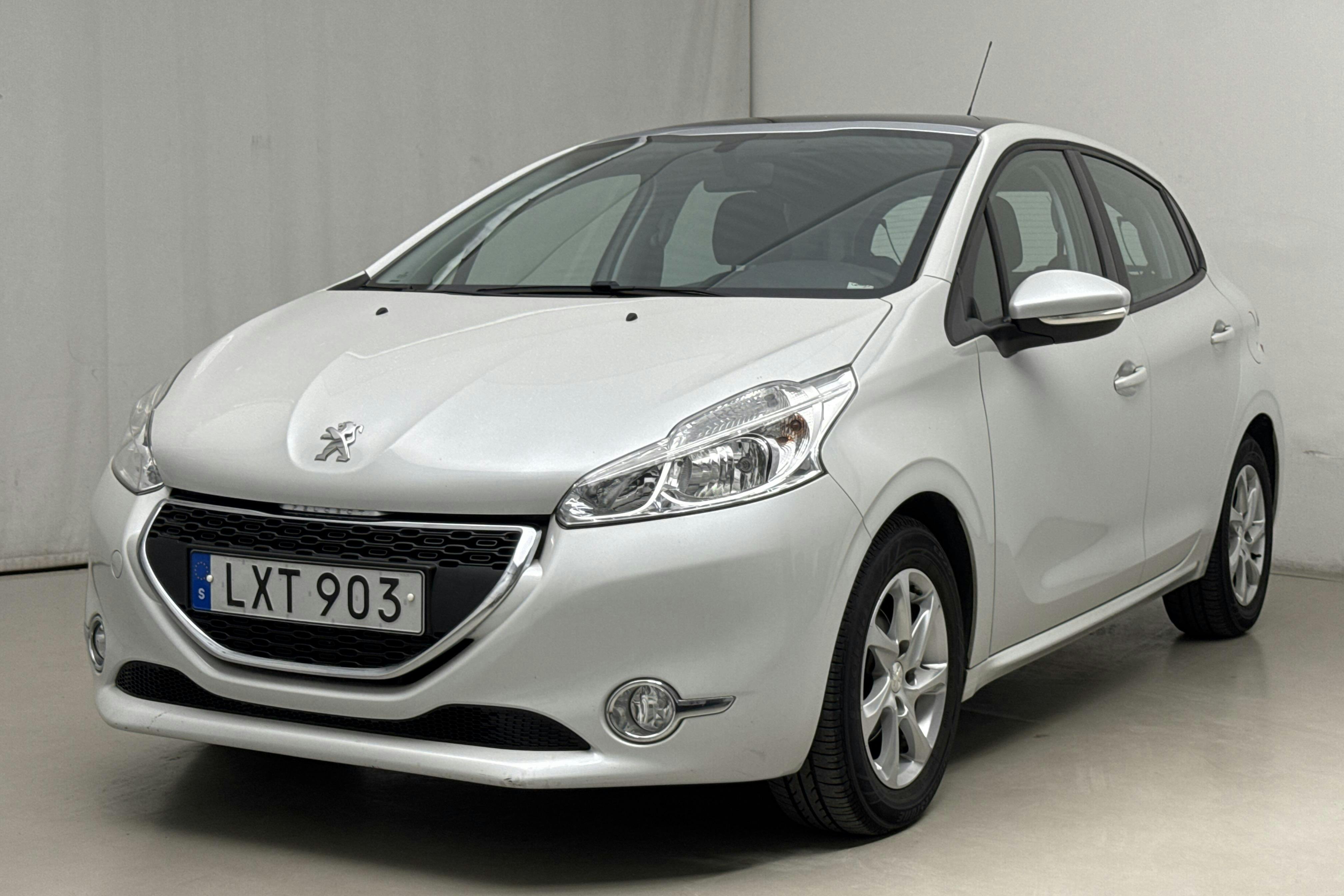 Peugeot 208 1.2 VTi 5dr (82hk) - 4 098 mil - Manuell - 2014