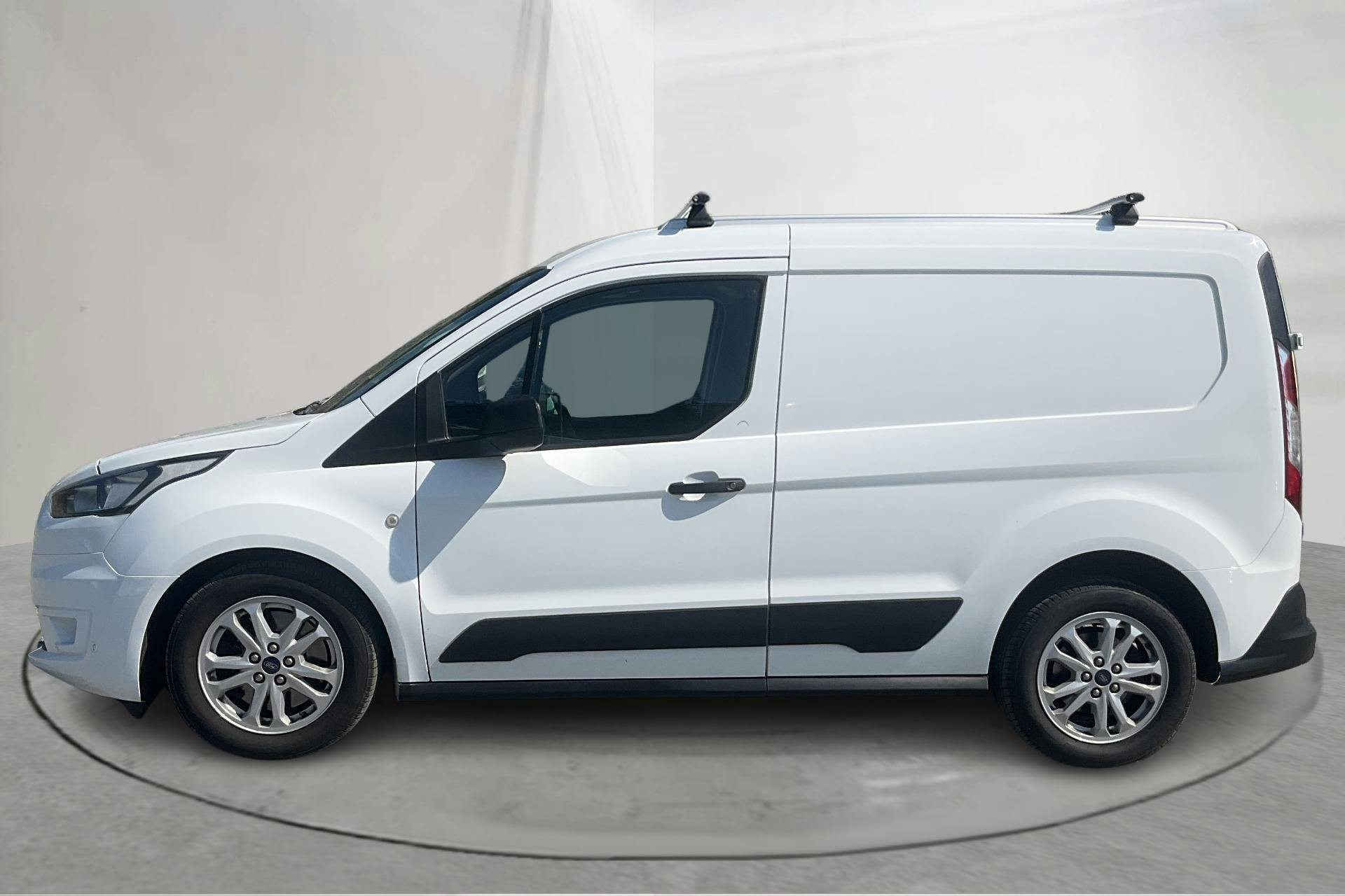 Presentationsfoto 2 av 14: Ford Transit Connect 1.5 EcoBlue (100hk) - 13 701 mil - Automat - vit - 2022
