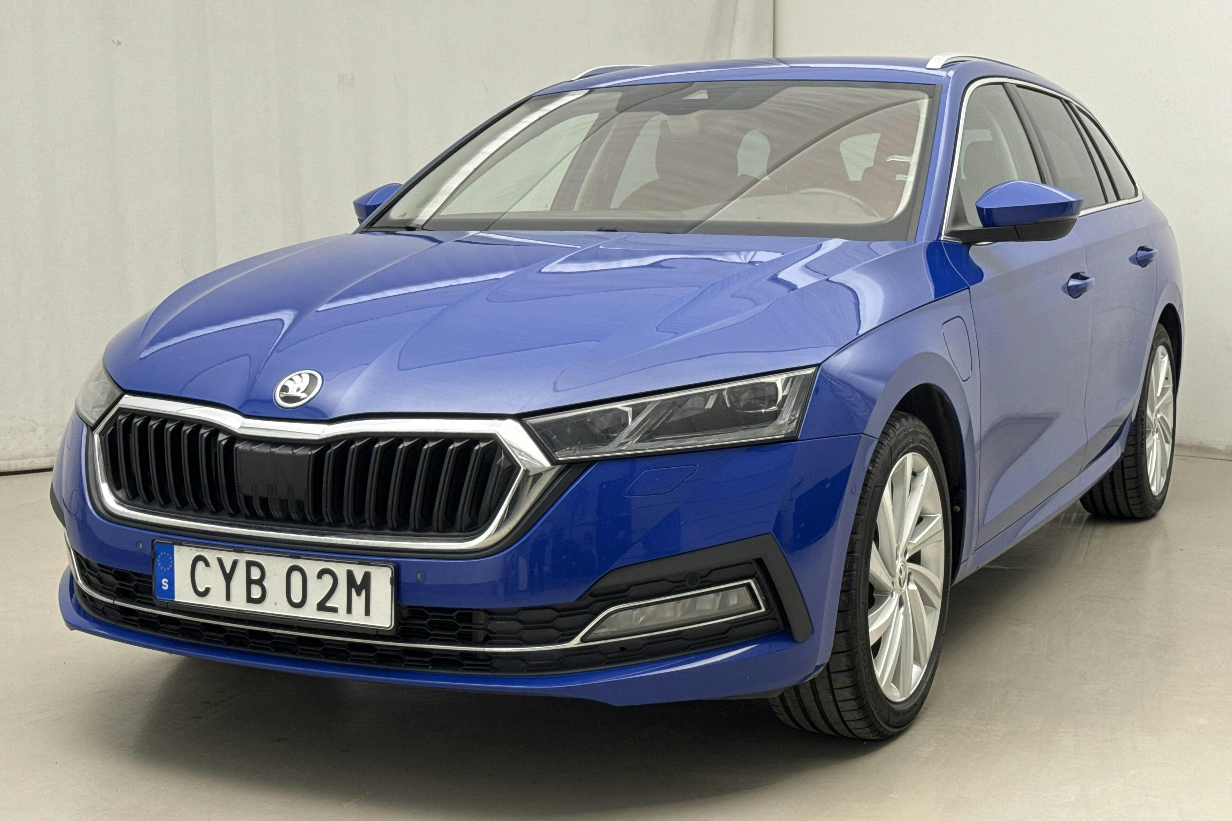 Esitlusfoto 1 aadressil 18: Skoda Octavia 1.4 iV PHEV Combi (204hk) - 82 130 km - Automaatne - sinine - 2021