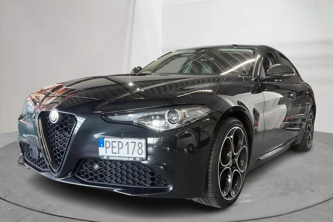 Alfa Romeo Giulia 2.0 (200hk) - 138 990 km - Automatic - black - 2019