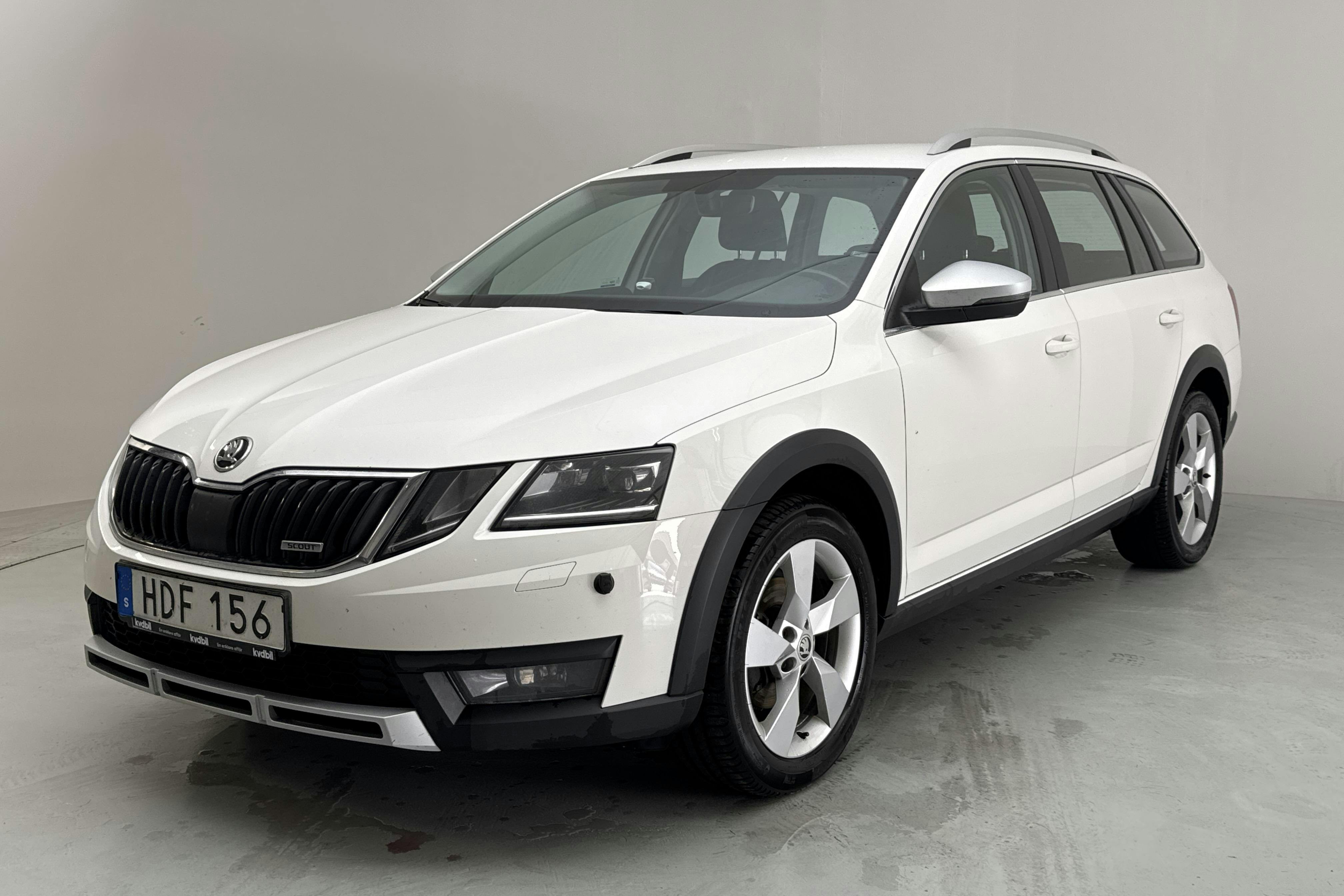 Esitlusfoto 1 aadressil 14: Skoda Octavia Scout II 2.0 TDI 4X4 (150hk) - 302 570 km - Käsitsi - valge - 2018