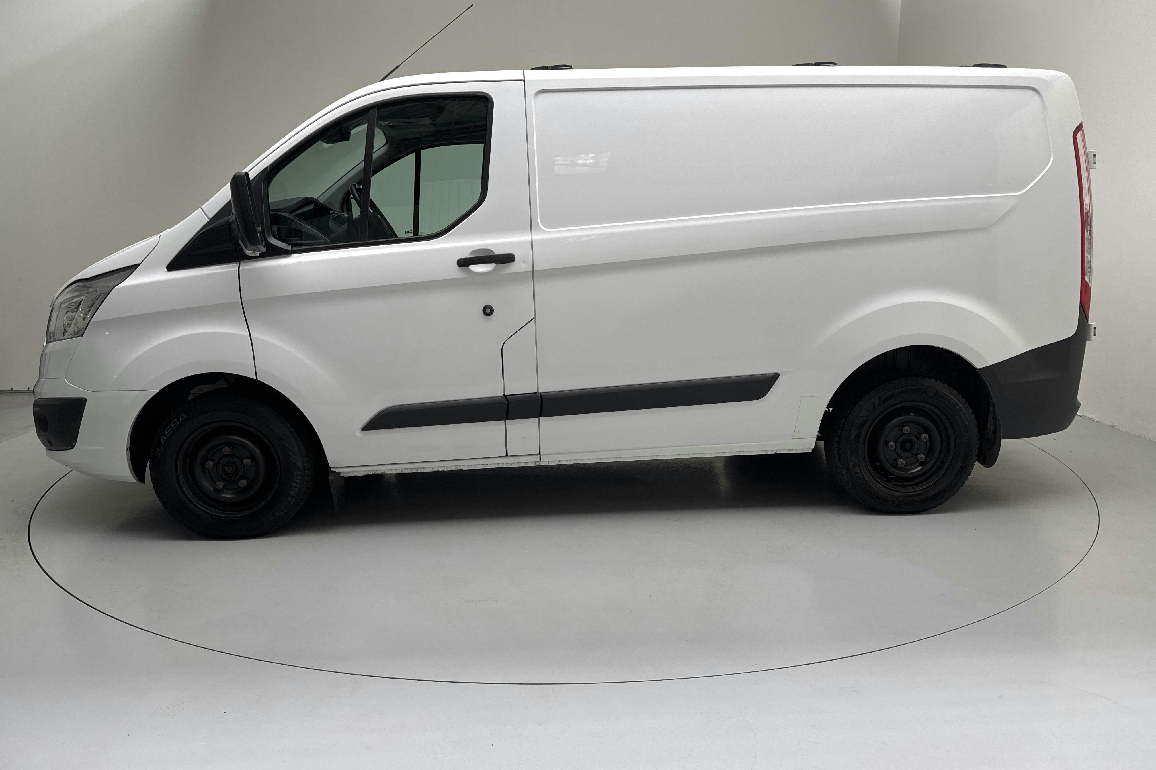 Esitlusfoto 2 aadressil 12: Ford Transit Custom 270 (130hk) - 120 060 km - Automaatne - valge - 2017