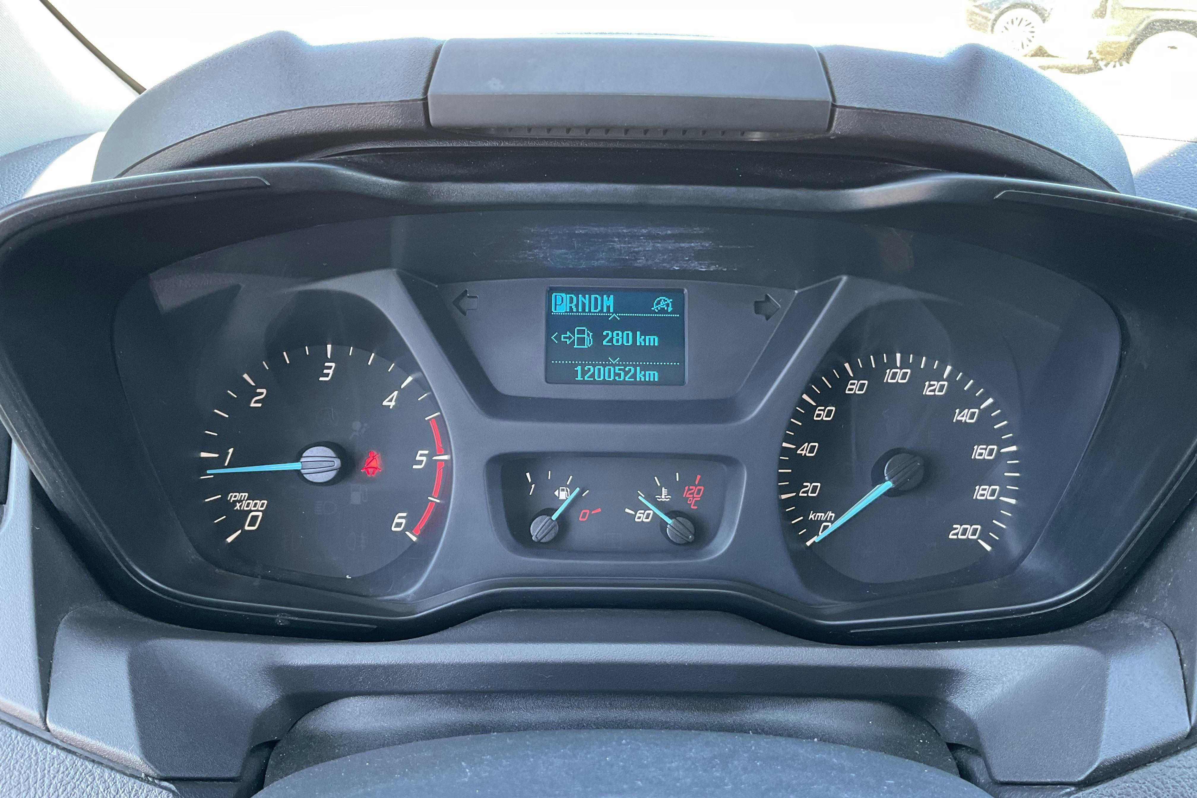 Ford Transit Custom 270 (130hk) - 120 060 km - Automaatne - valge - 2017