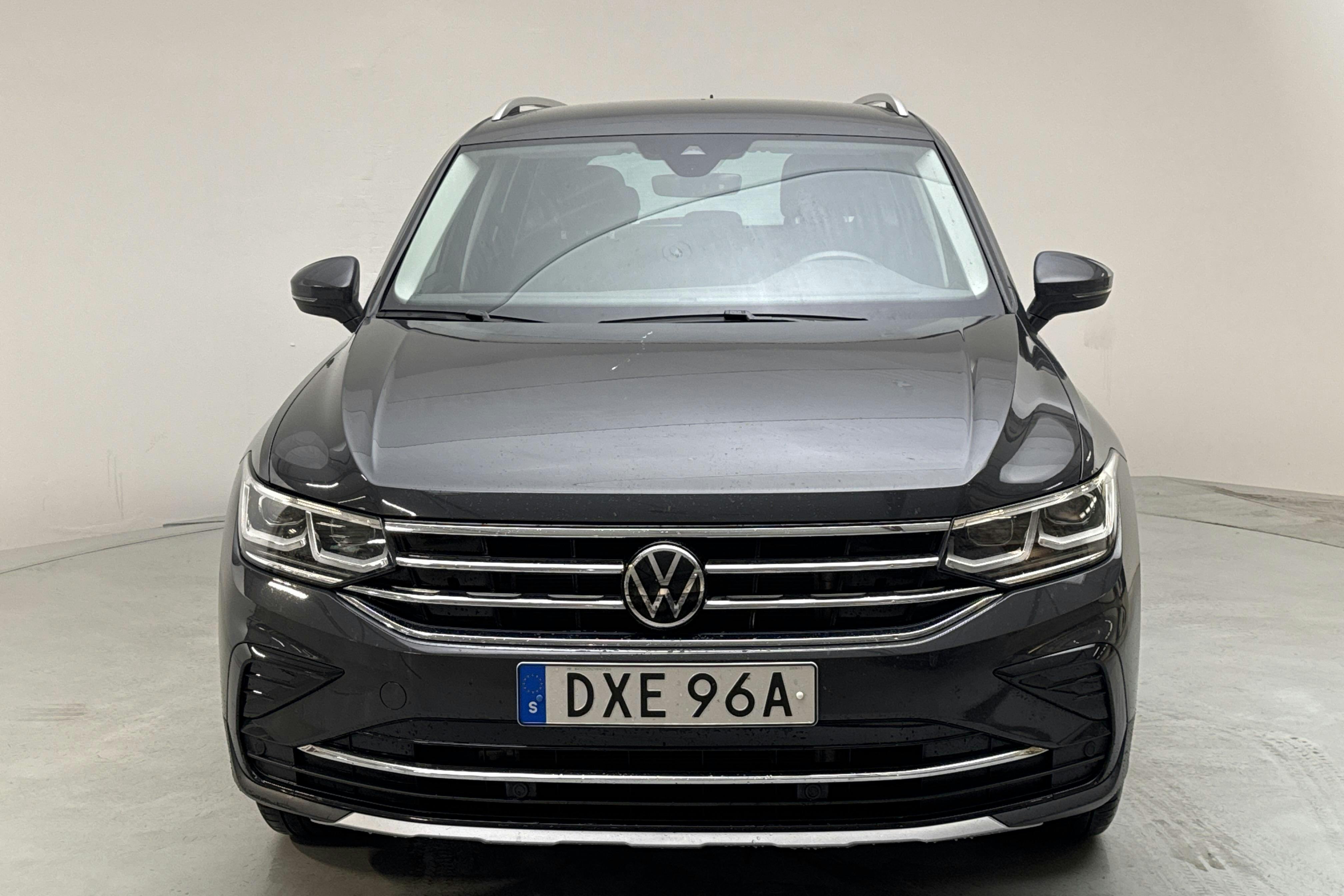 VW Tiguan 1.4 TSI eHybrid (245hk) - 8 748 mil - Automat - grå - 2022