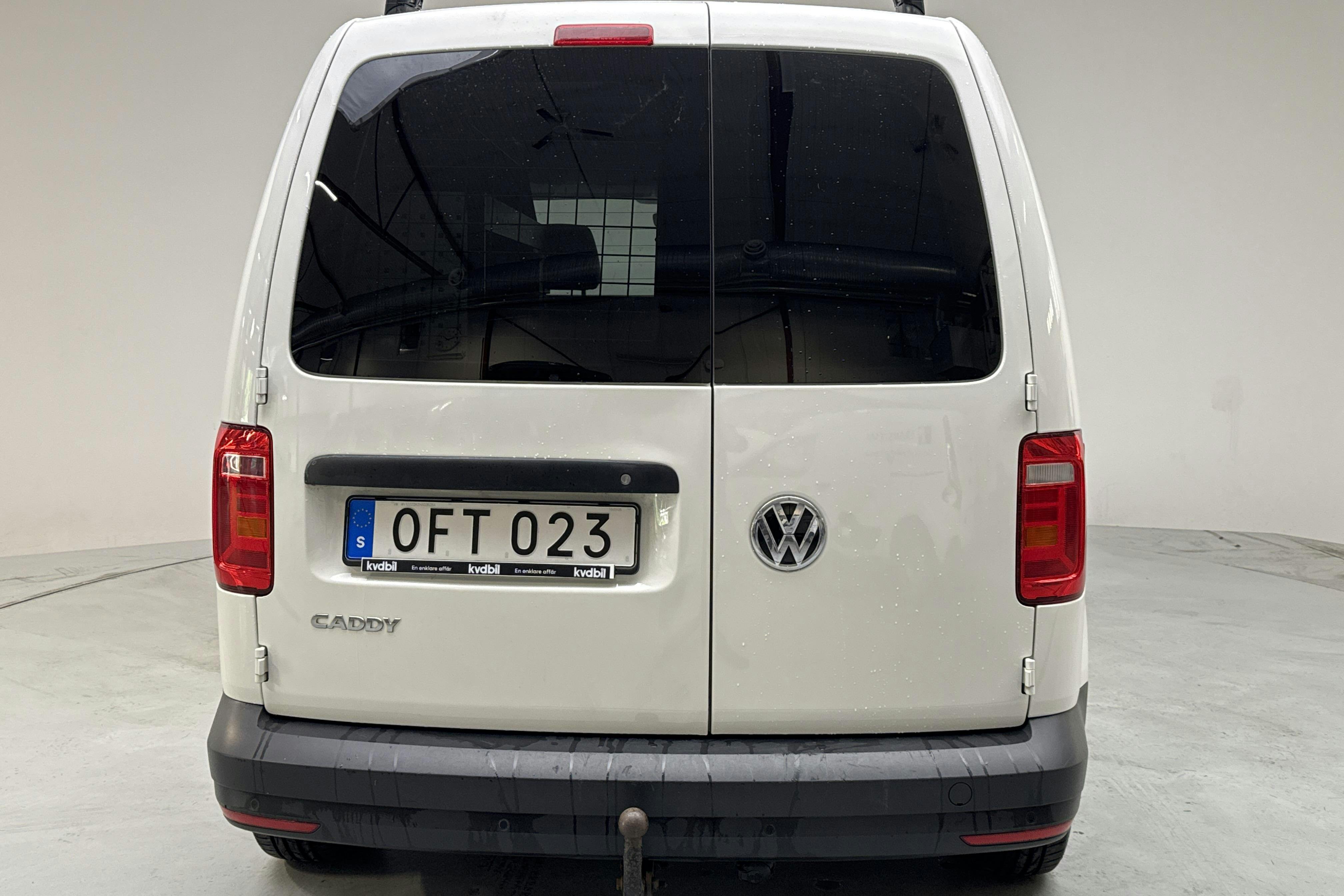 VW Caddy 2.0 TDI Skåp (102hk) - 13 738 mil - Manuell - vit - 2017