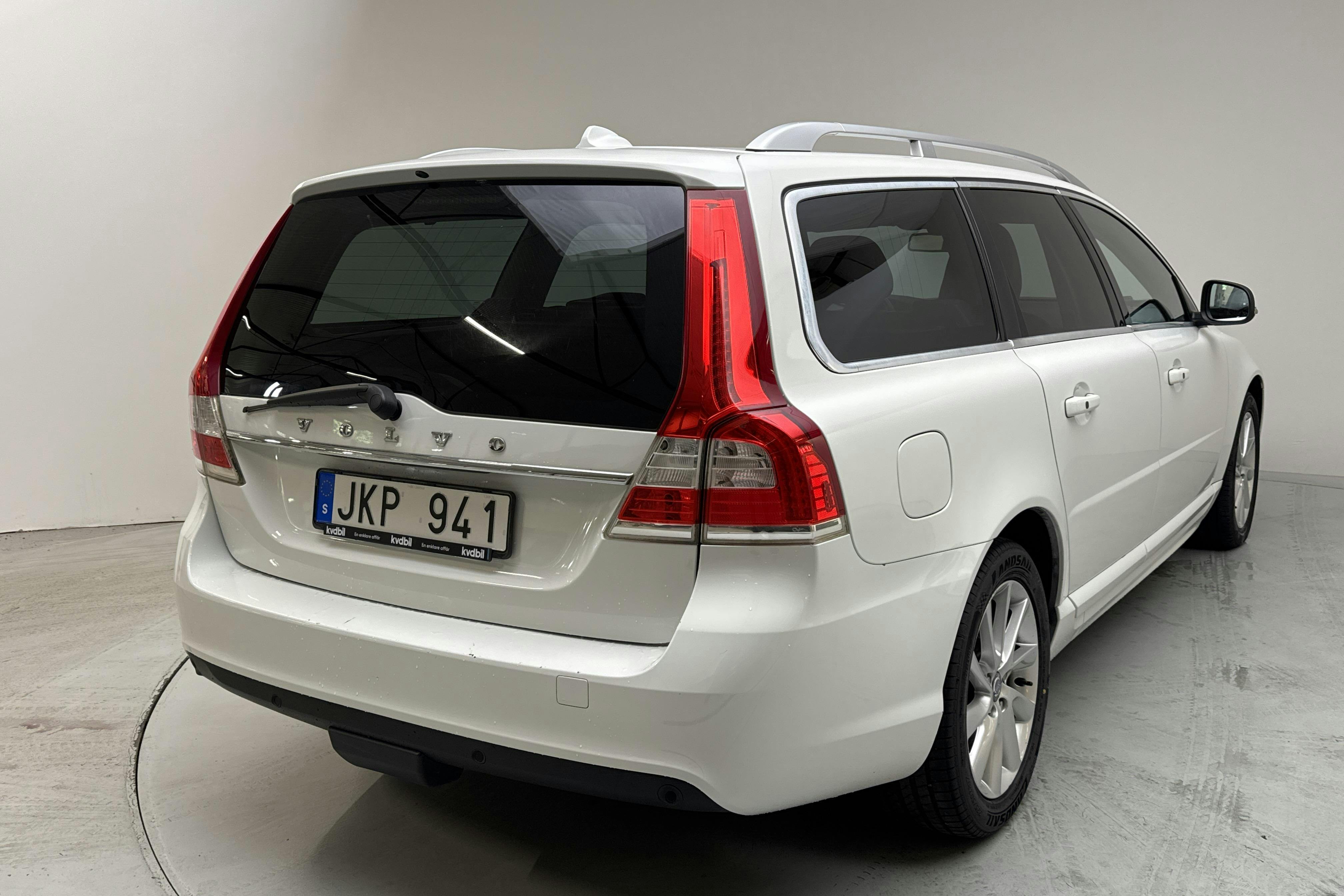 Volvo V70 II T4F (180hk) - 22 284 mil - Automat - vit - 2014