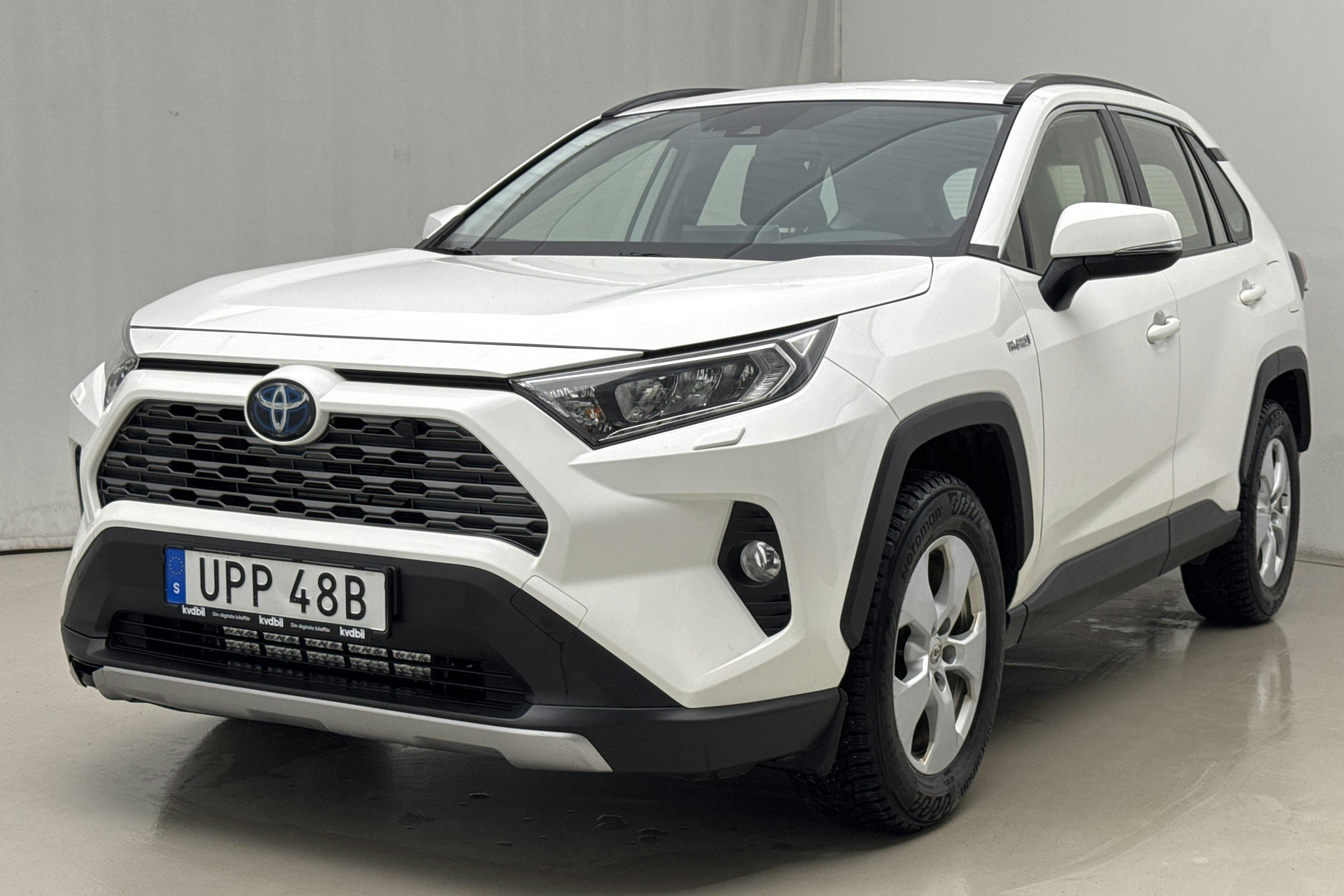 Toyota RAV4 2.5 HSD AWD (222hk) - 332 620 km - Automaattinen - valkoinen - 2020