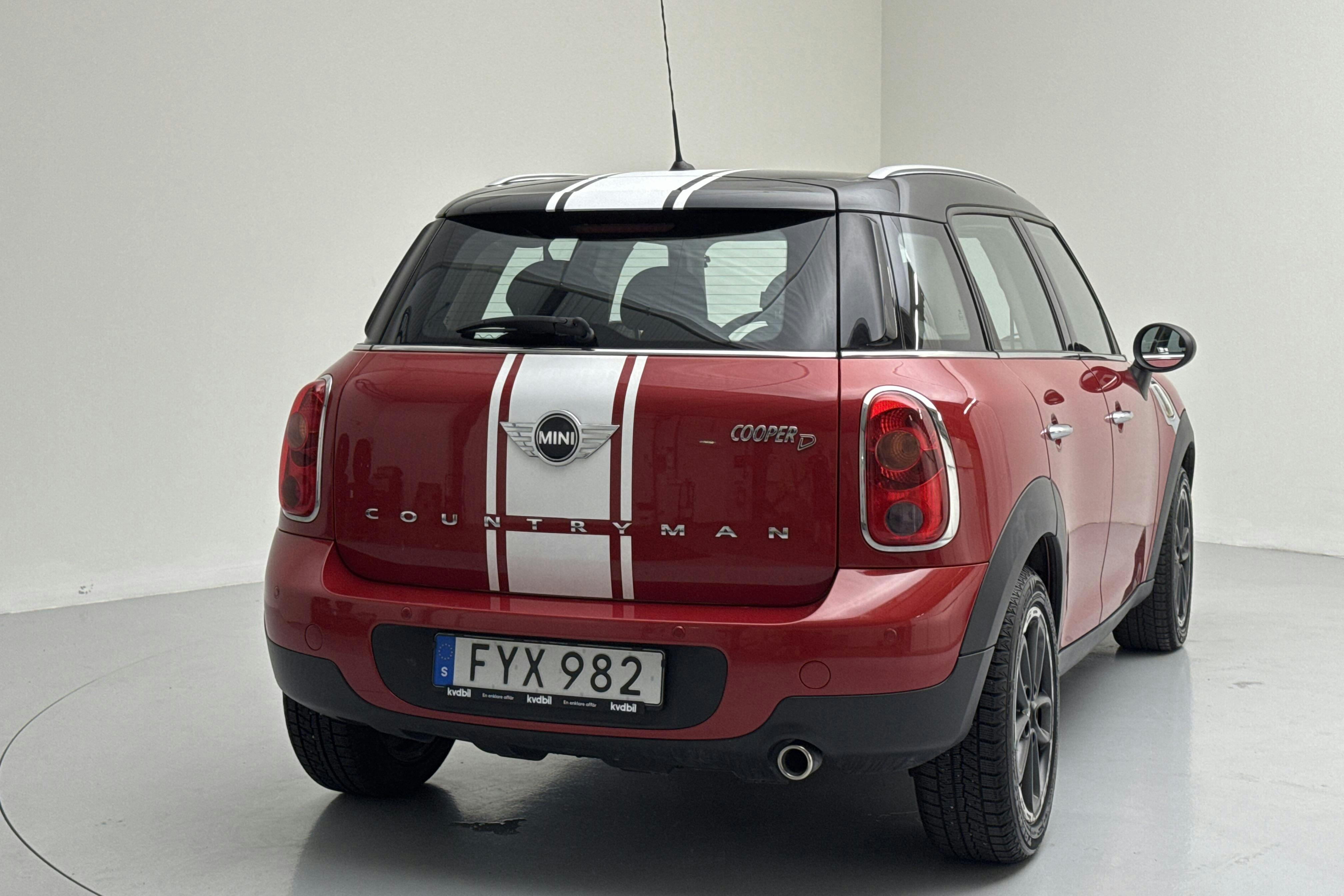 MINI Cooper D Countryman (112hk) - 14 320 mil - Manuell - röd - 2015