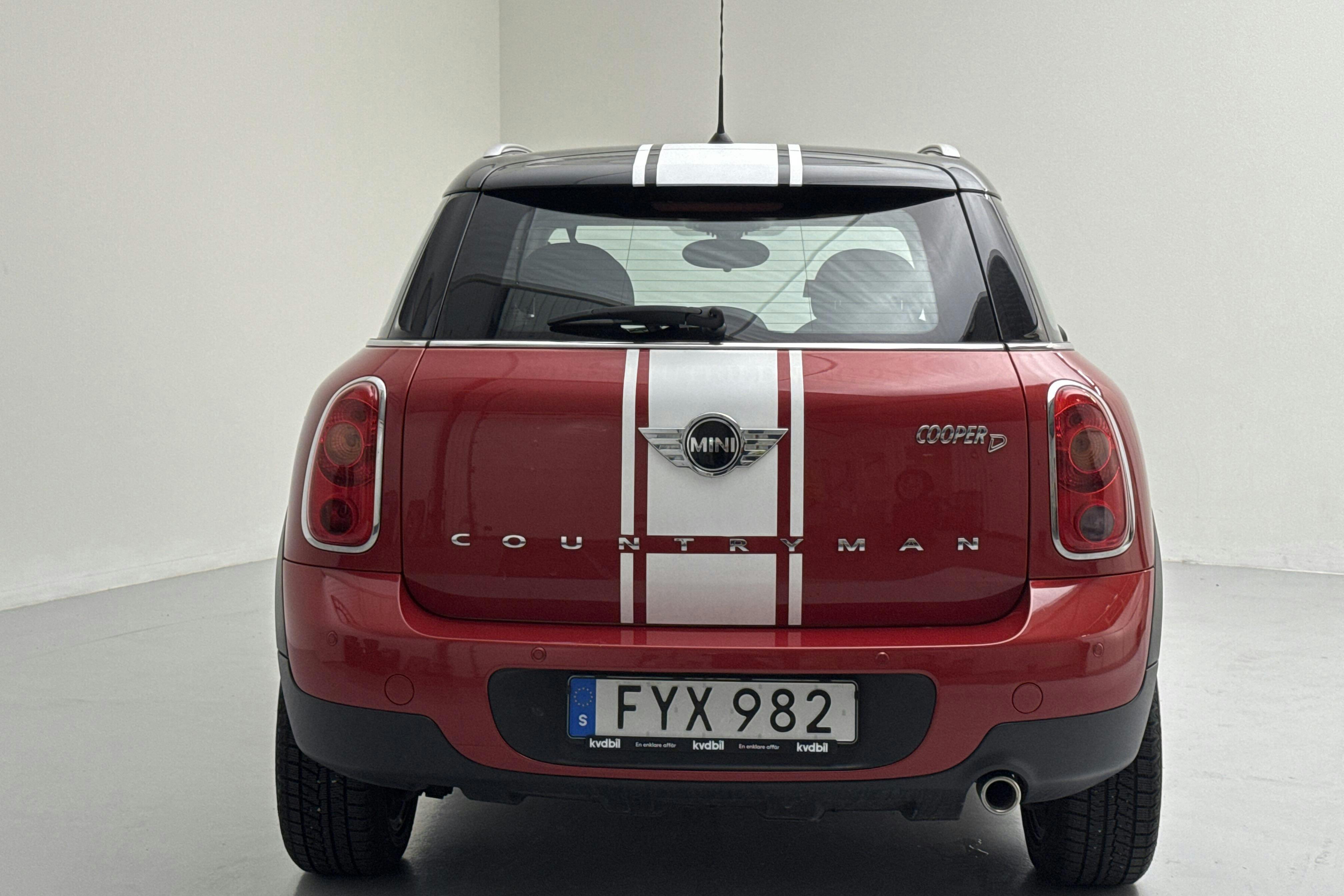 MINI Cooper D Countryman (112hk) - 14 320 mil - Manuell - röd - 2015