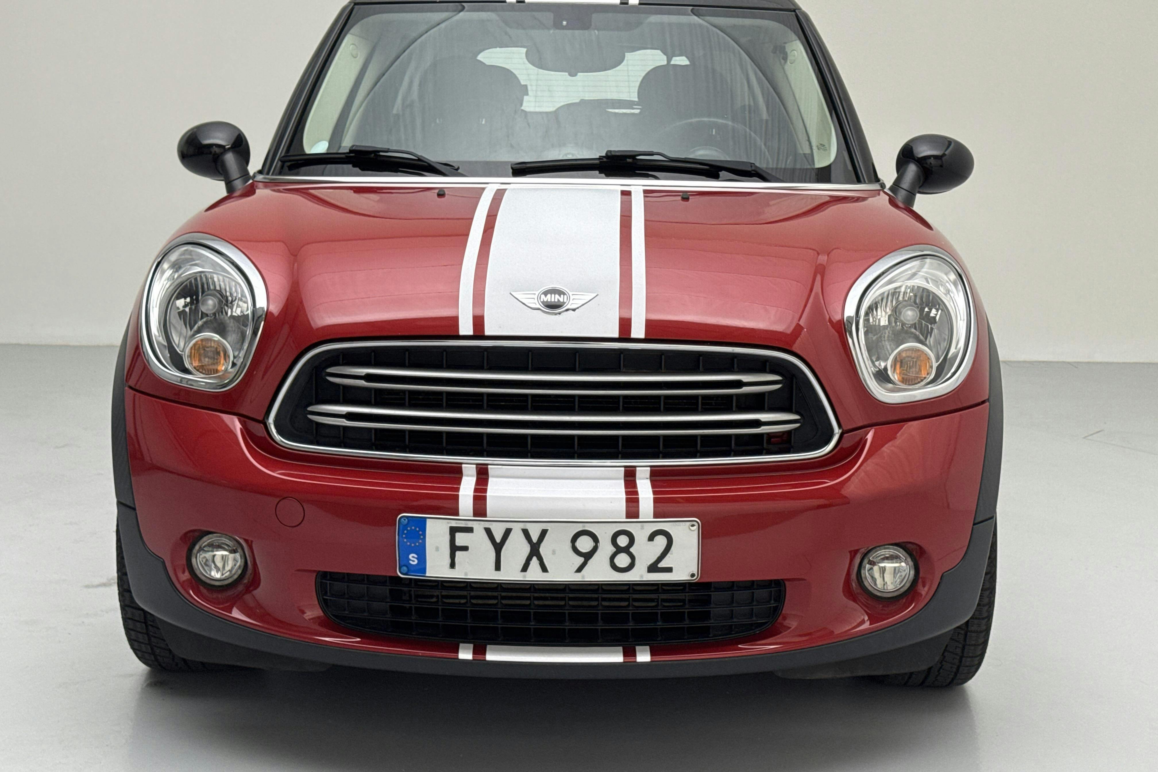 MINI Cooper D Countryman (112hk) - 14 320 mil - Manuell - röd - 2015