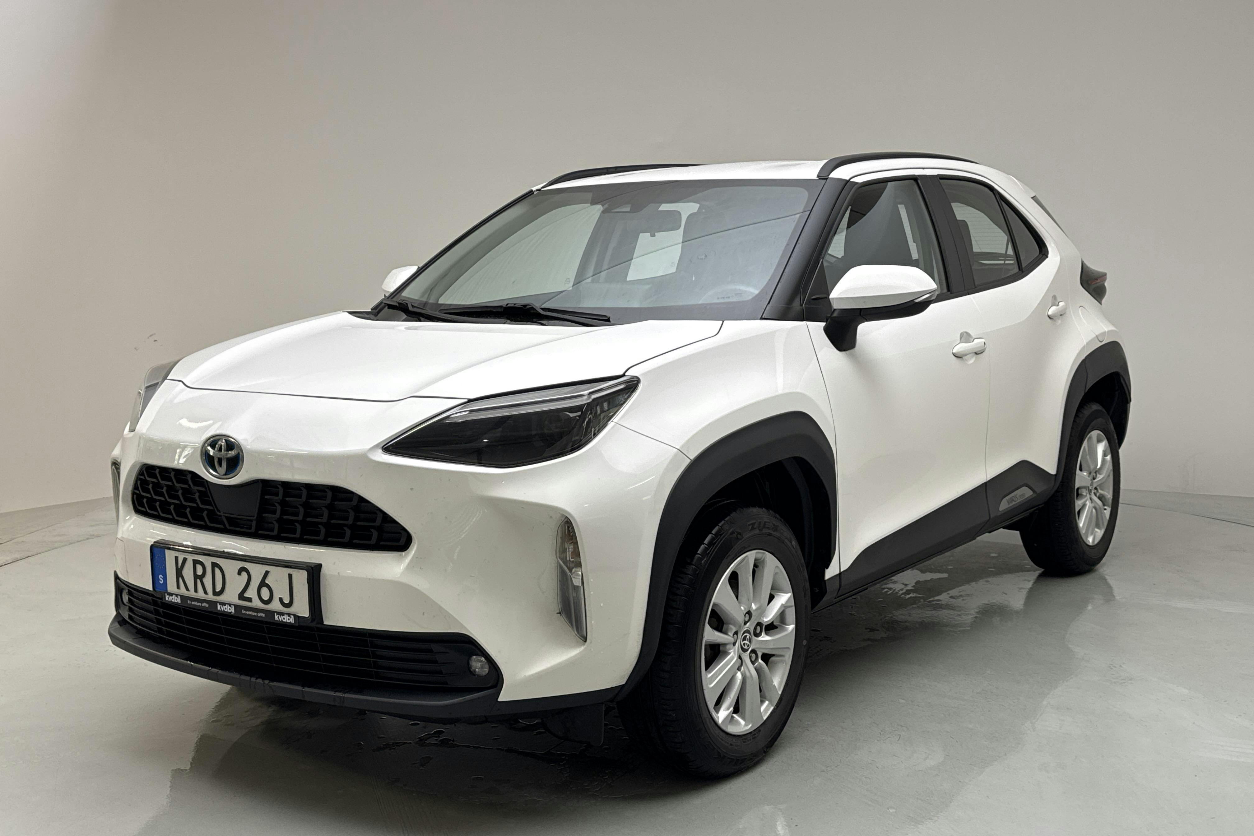 Toyota Yaris Cross 1.5 Hybrid (116hk) - 7 629 mil - Automat - vit - 2022