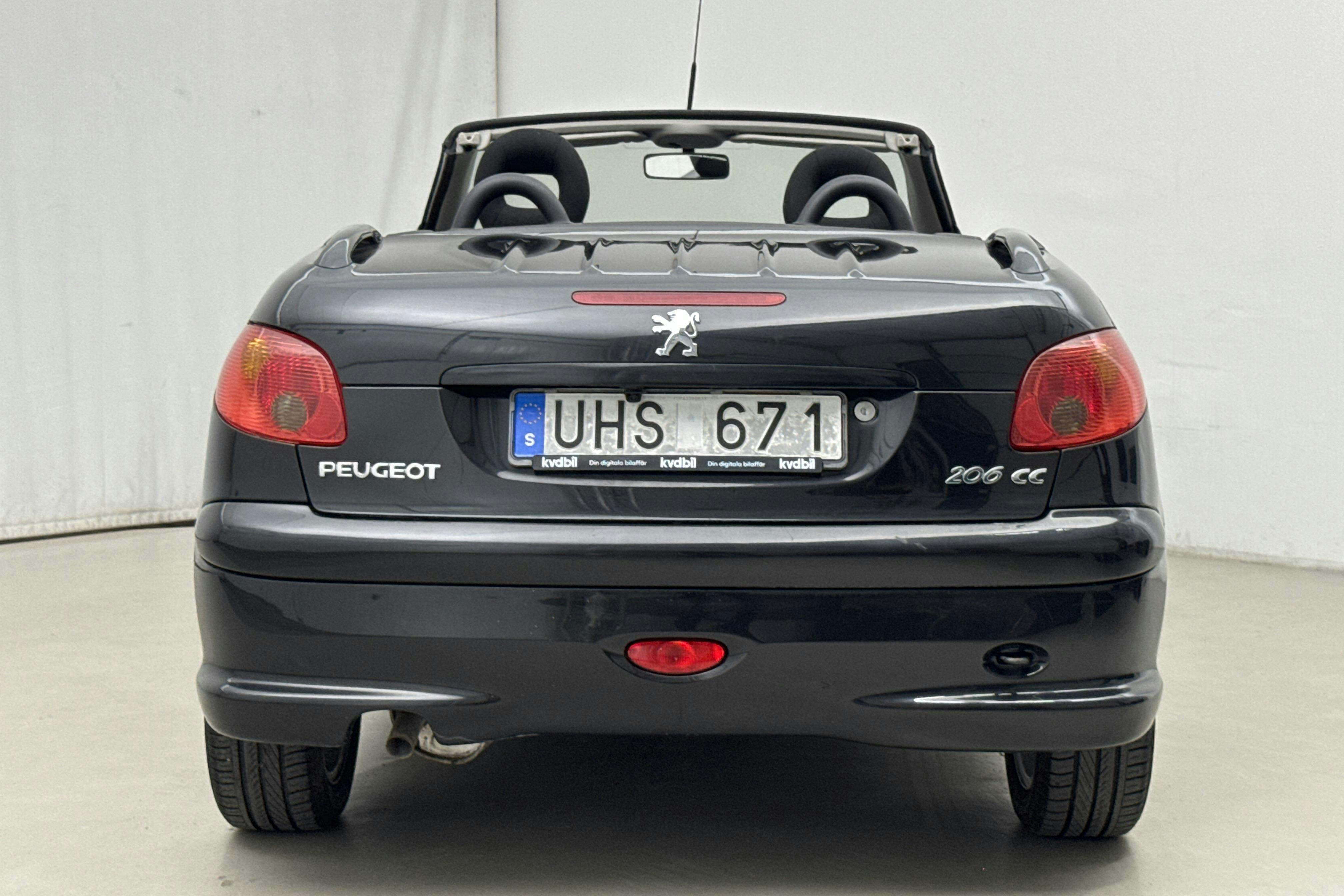Peugeot 206 1.6 CC (109hk) - 96 850 km - Käsitsi - must - 2003
