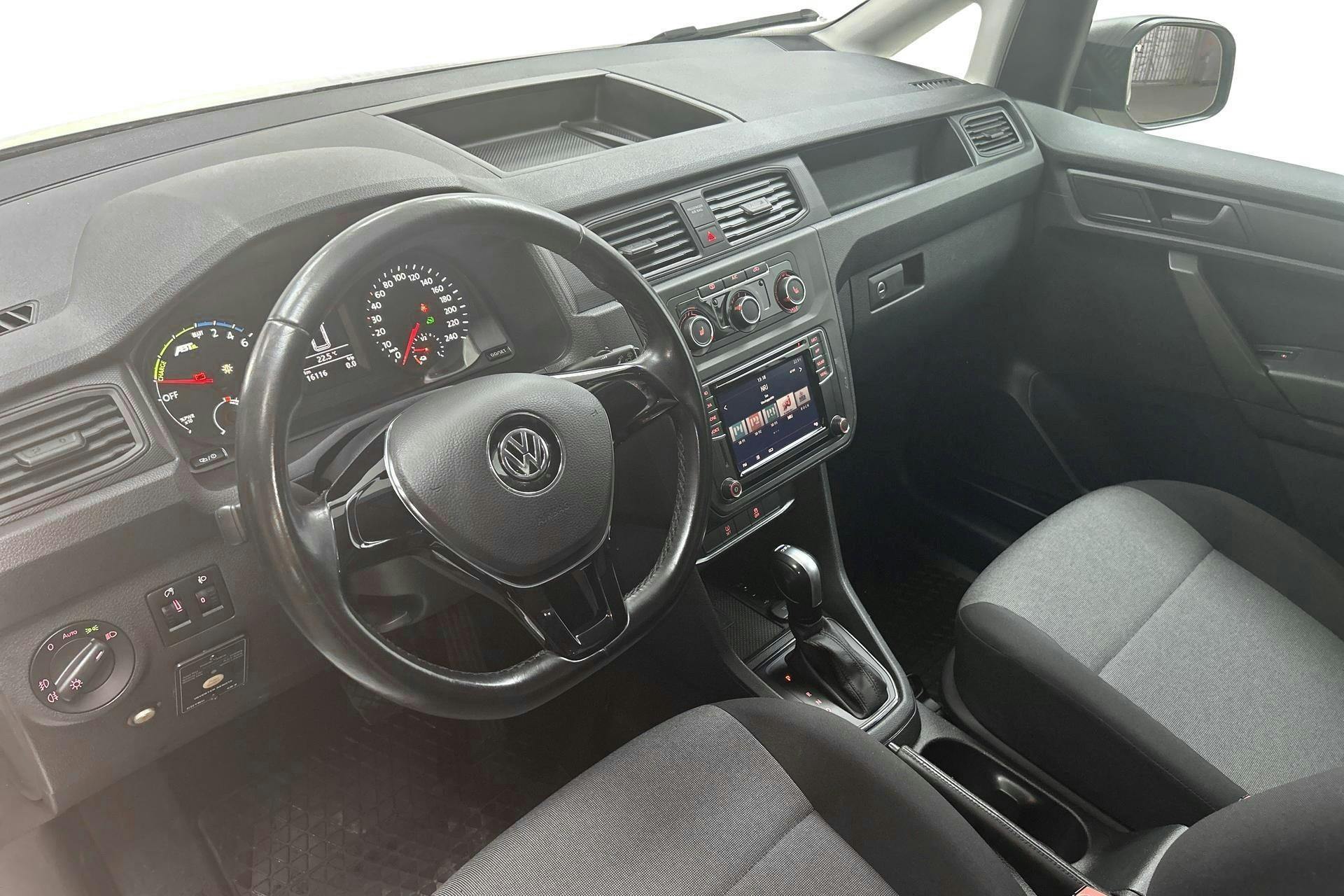 VW e-Caddy ABT Maxi Skåp (110hk) - 1 612 mil - Automat - vit - 2020