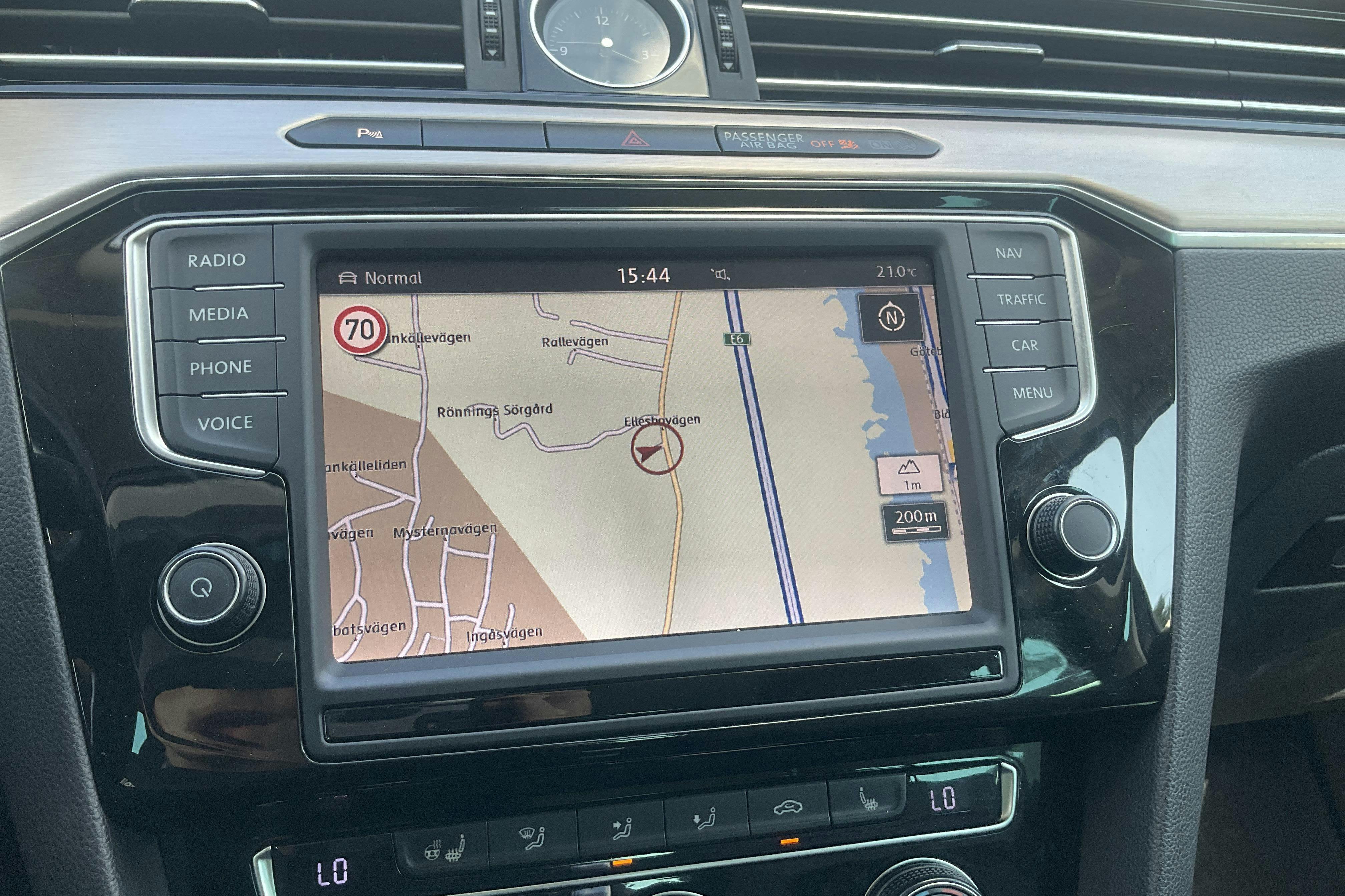 Esitlusfoto 16 aadressil 16: VW Passat 2.0 TDI Sportscombi 4MOTION (190hk) - 133 760 km - Automaatne - hall - 2015