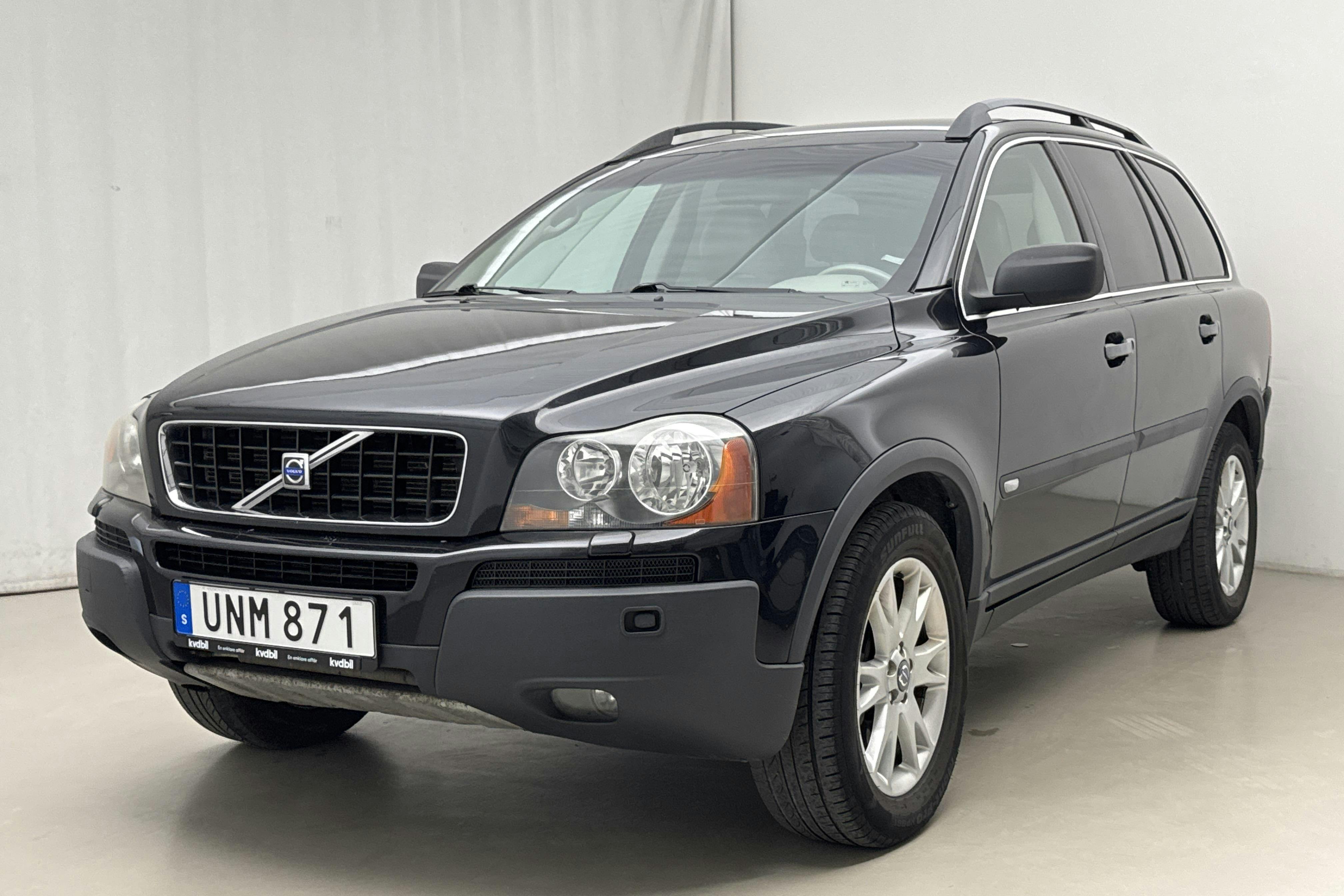 Volvo XC90 2.5T (210hk) - 24 248 mil - Automat - svart - 2004