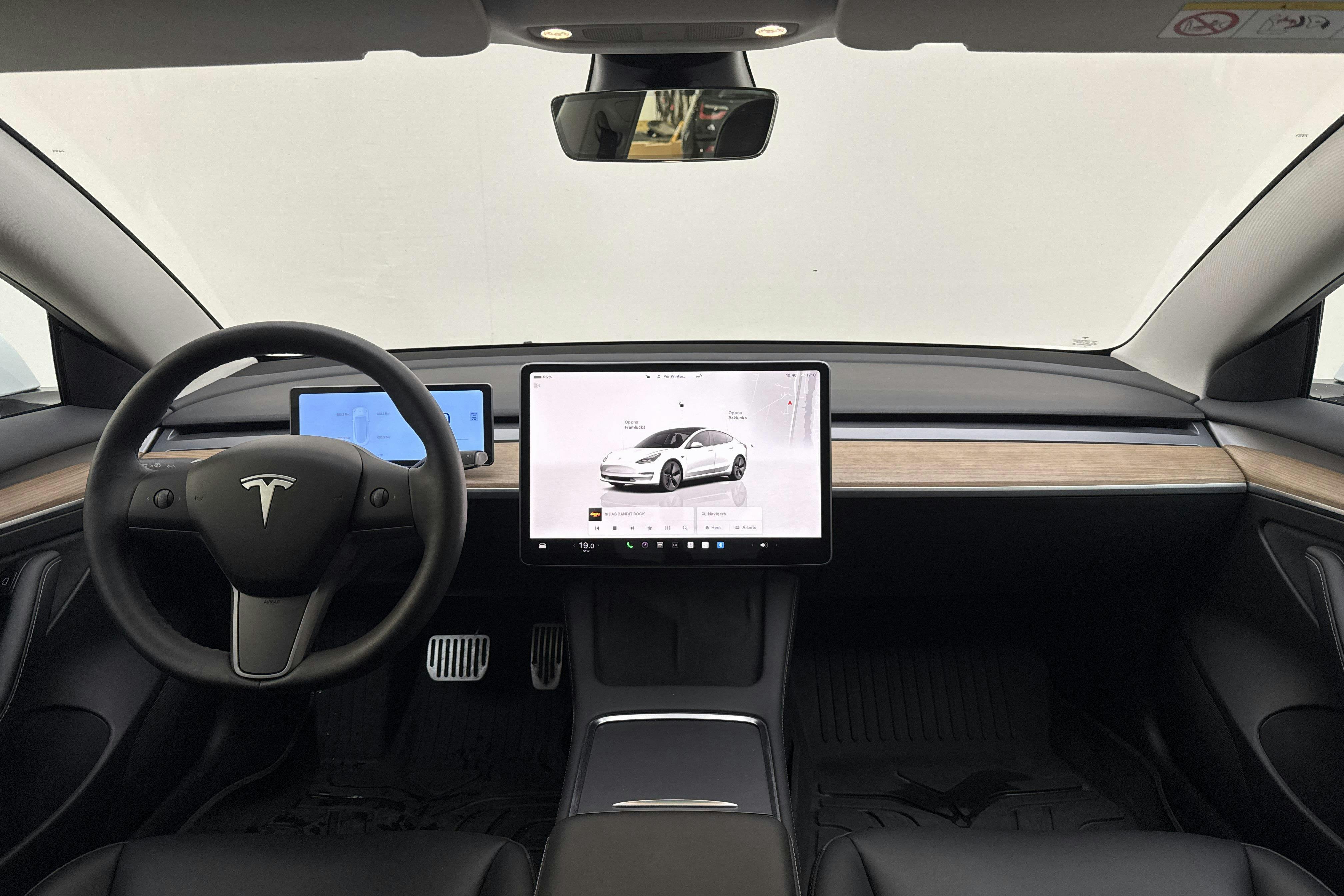 Tesla Model 3 Standard Range RWD - 45 670 km - Automaatne - valge - 2022