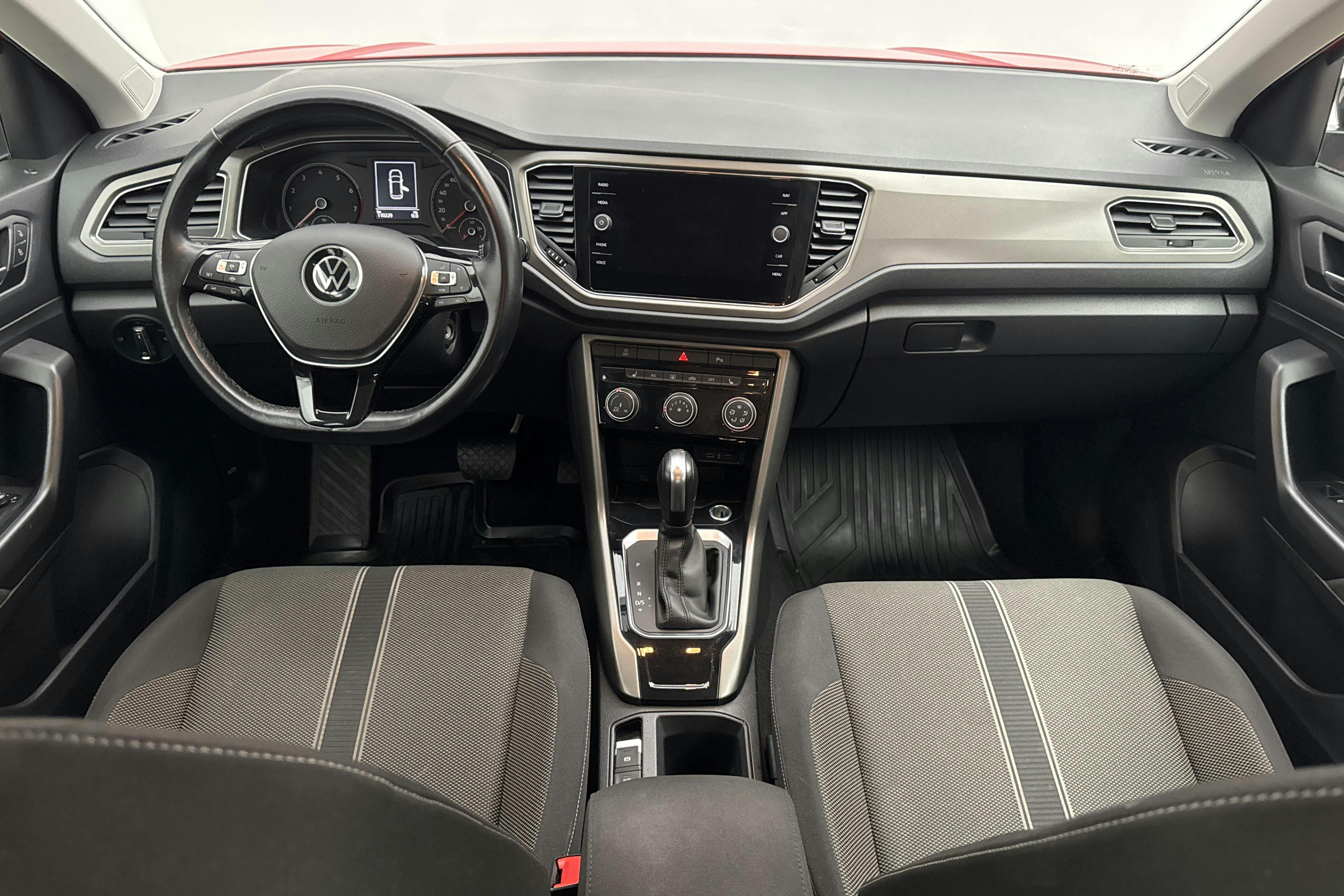 VW T-Roc 1.5 TSI (150hk) - 11 023 mil - Automat - röd - 2021