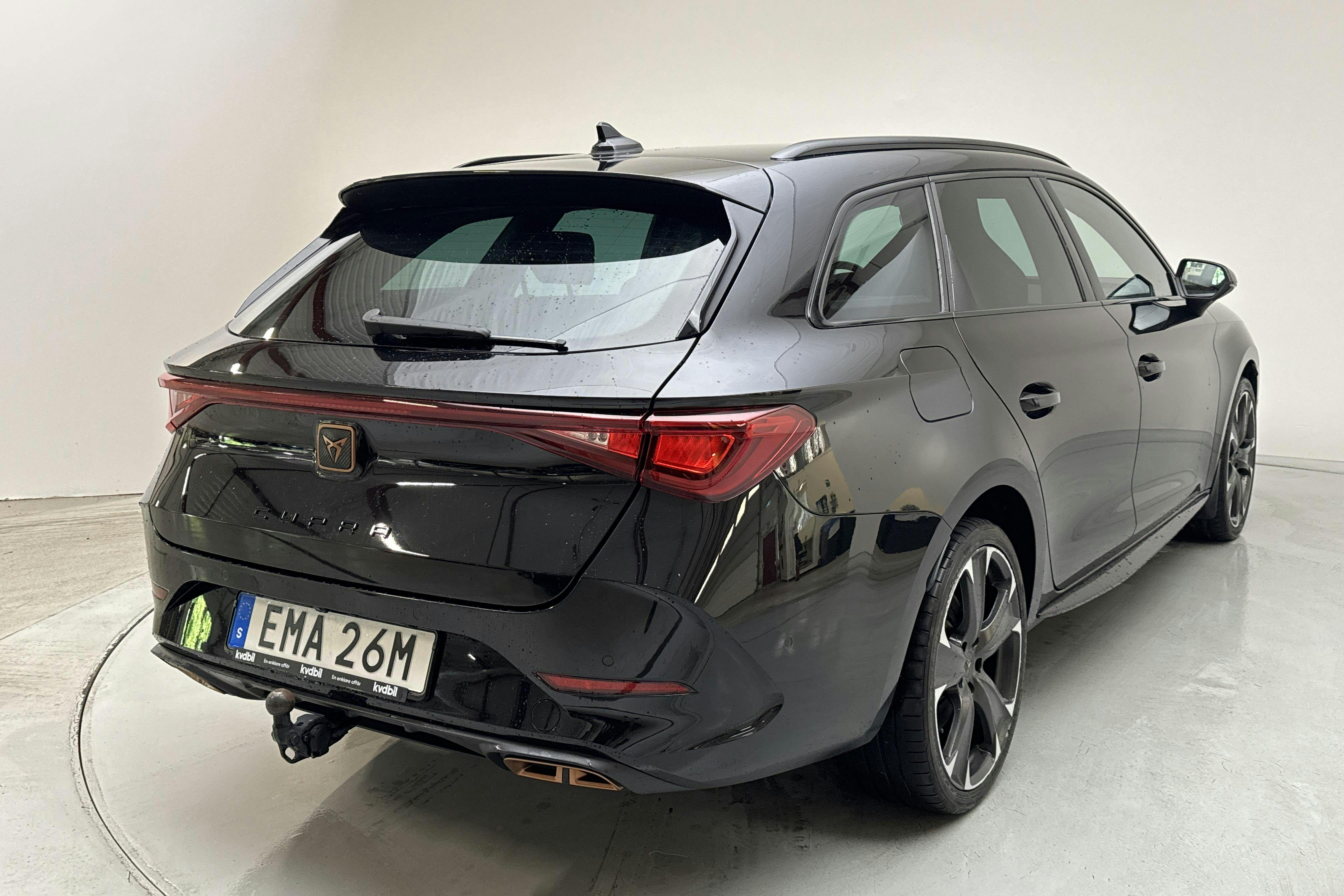 Cupra Leon VZ 1.4 e-HYBRID Sportstourer (245hk) - 76 400 km - Automatic - black - 2021