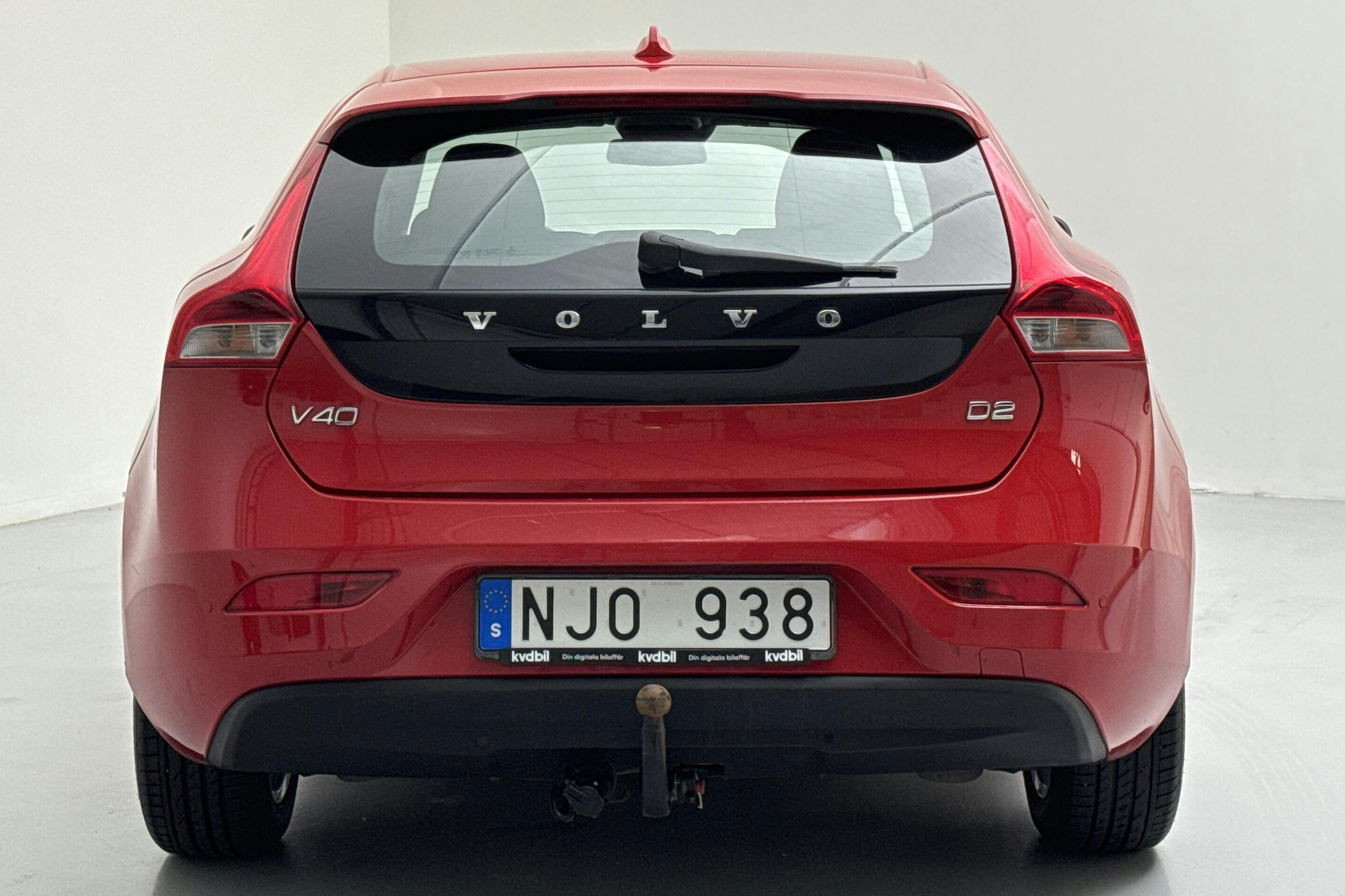 Volvo V40 D2 (115hk) - 145 480 km - Käsitsi - punane - 2014