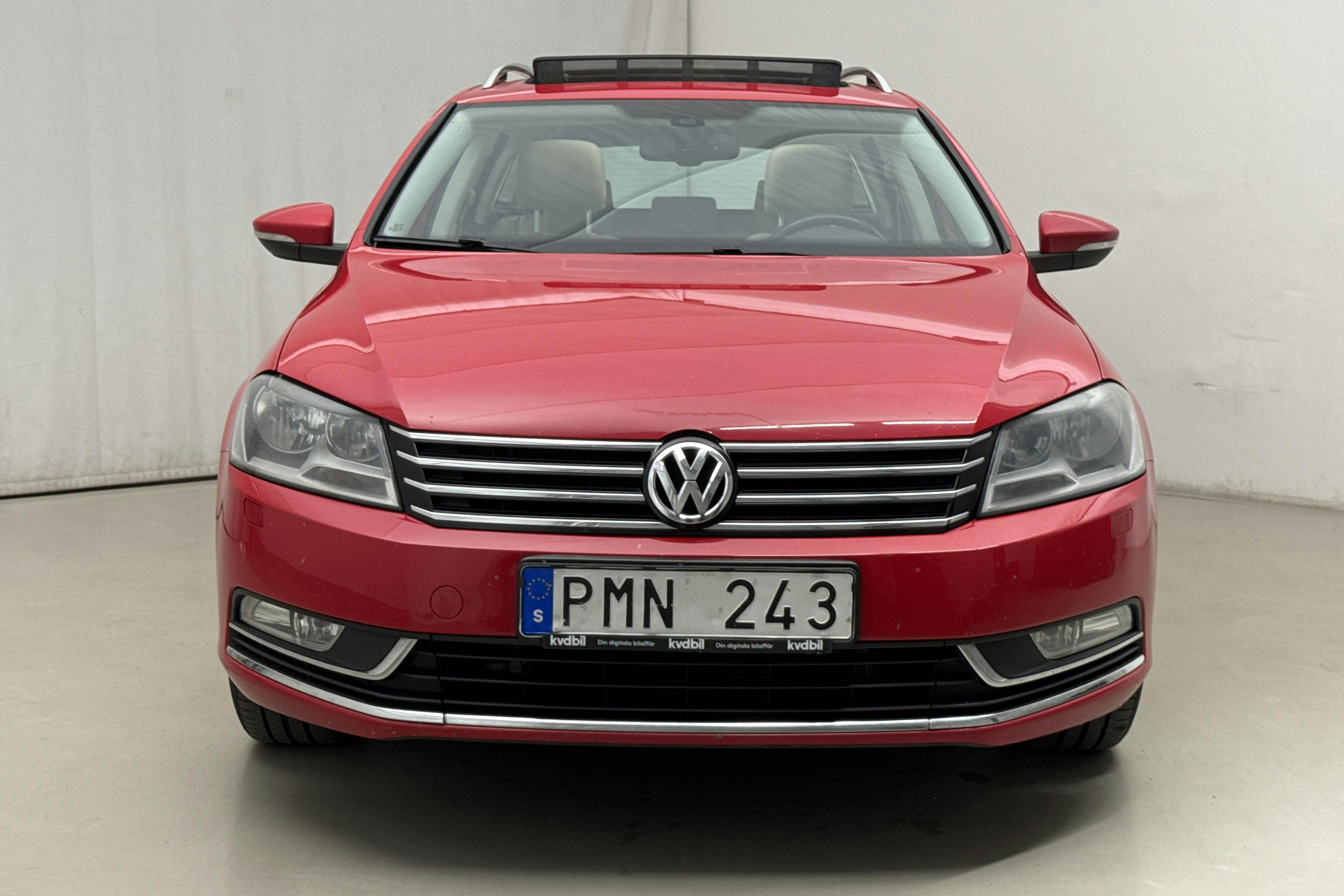 VW Passat 1.4 TSI EcoFuel Variant (150hk) - 184 200 km - Automaatne - punane - 2012