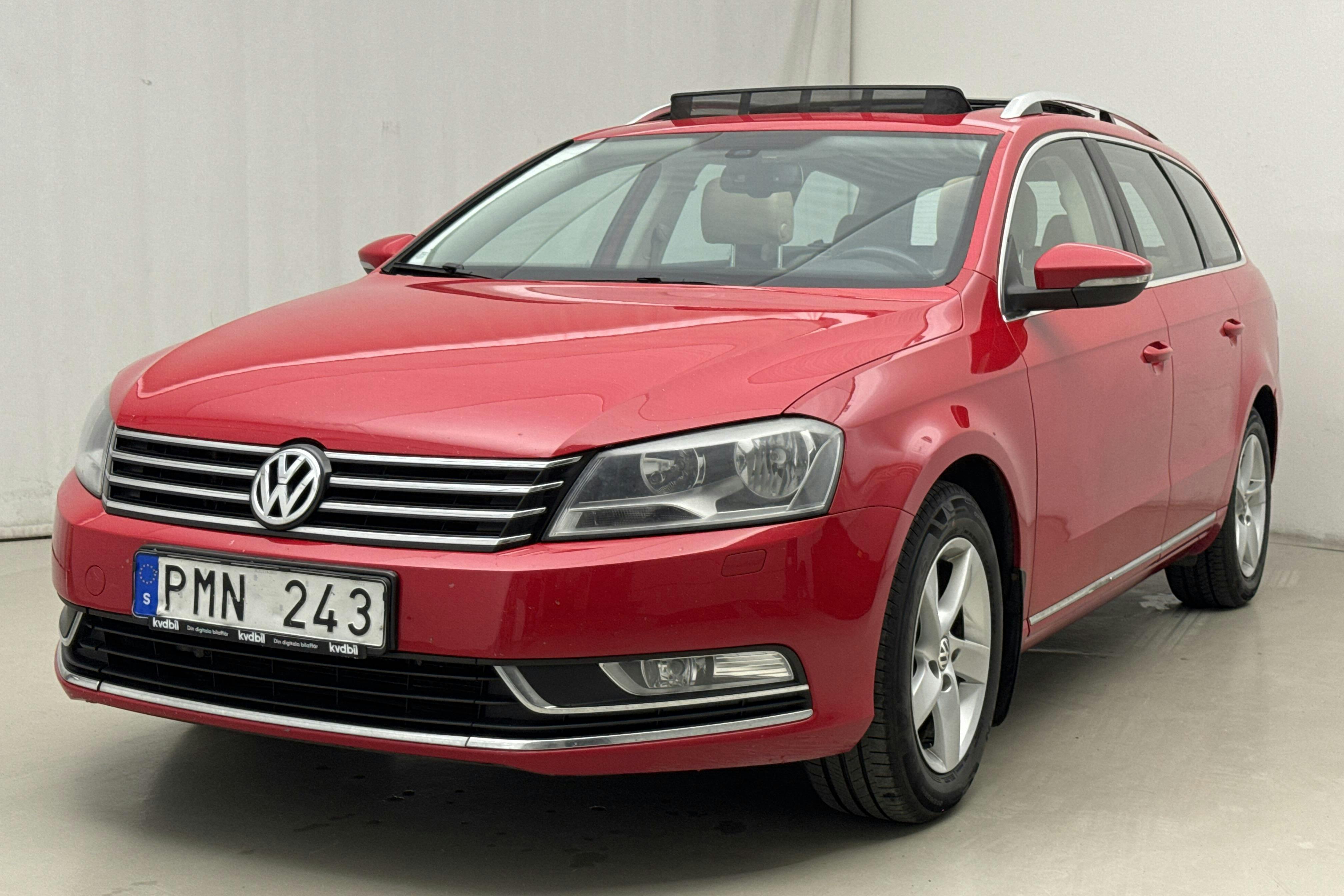 VW Passat 1.4 TSI EcoFuel Variant (150hk) - 18 420 mil - Automat - röd - 2012