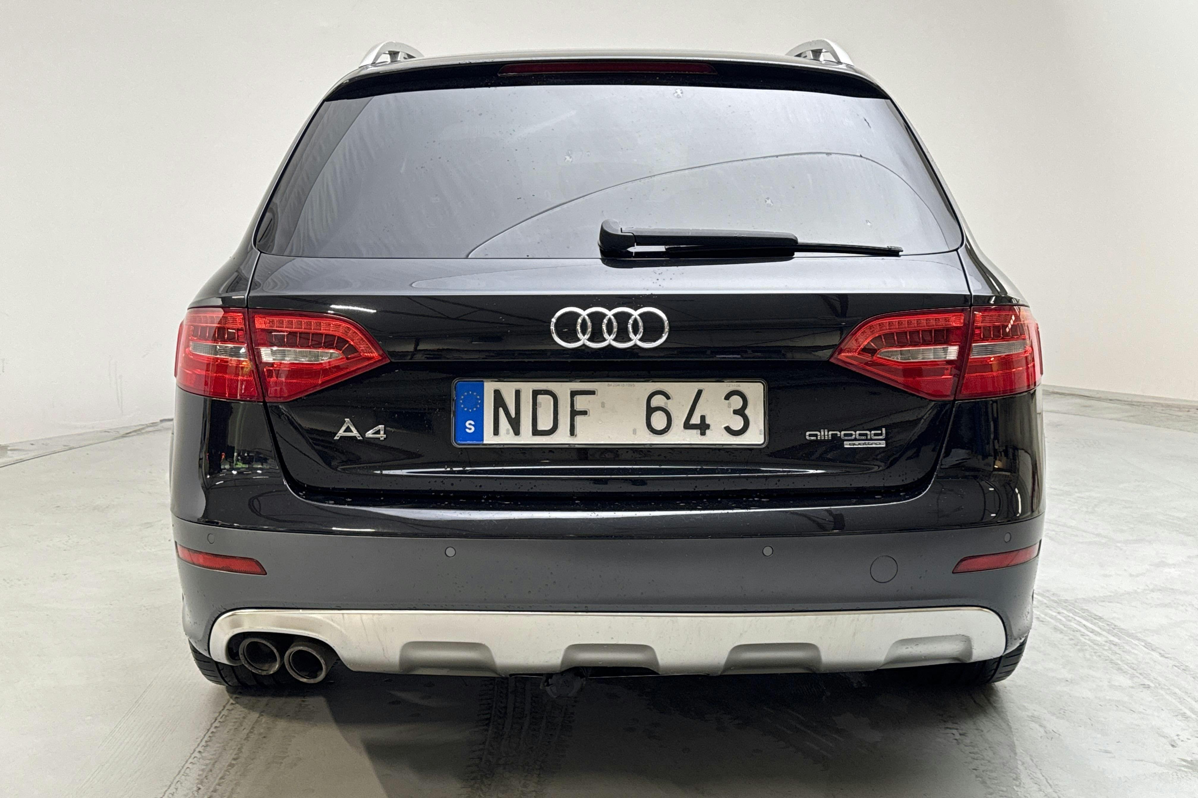 Audi A4 Allroad 2.0 TDI Avant quattro (177hk) - 164 320 km - Automaatne - must - 2013