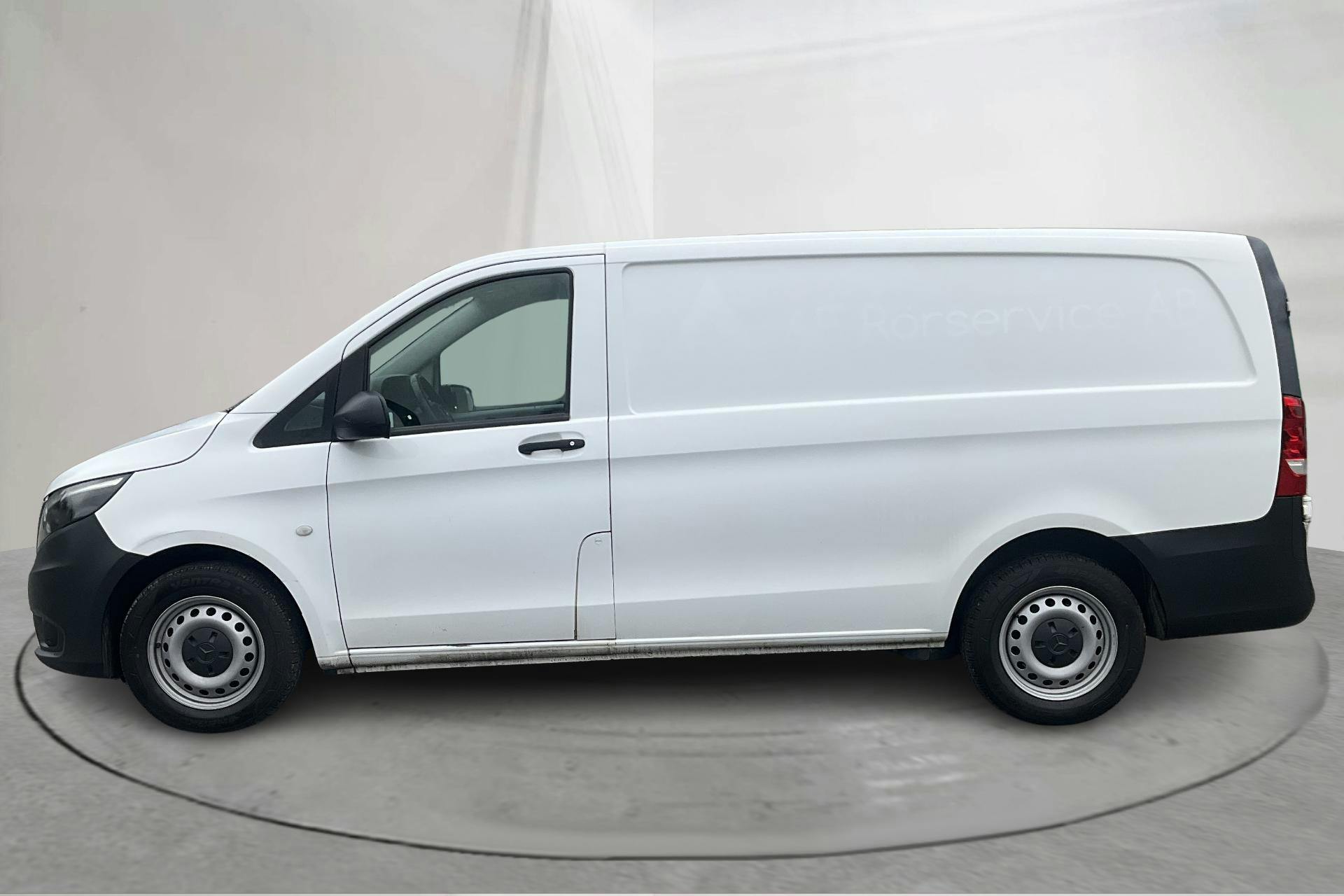 Presentationsfoto 2 av 13: Mercedes Vito 114 CDI W640 (136hk) - 18 723 mil - Automat - vit - 2018