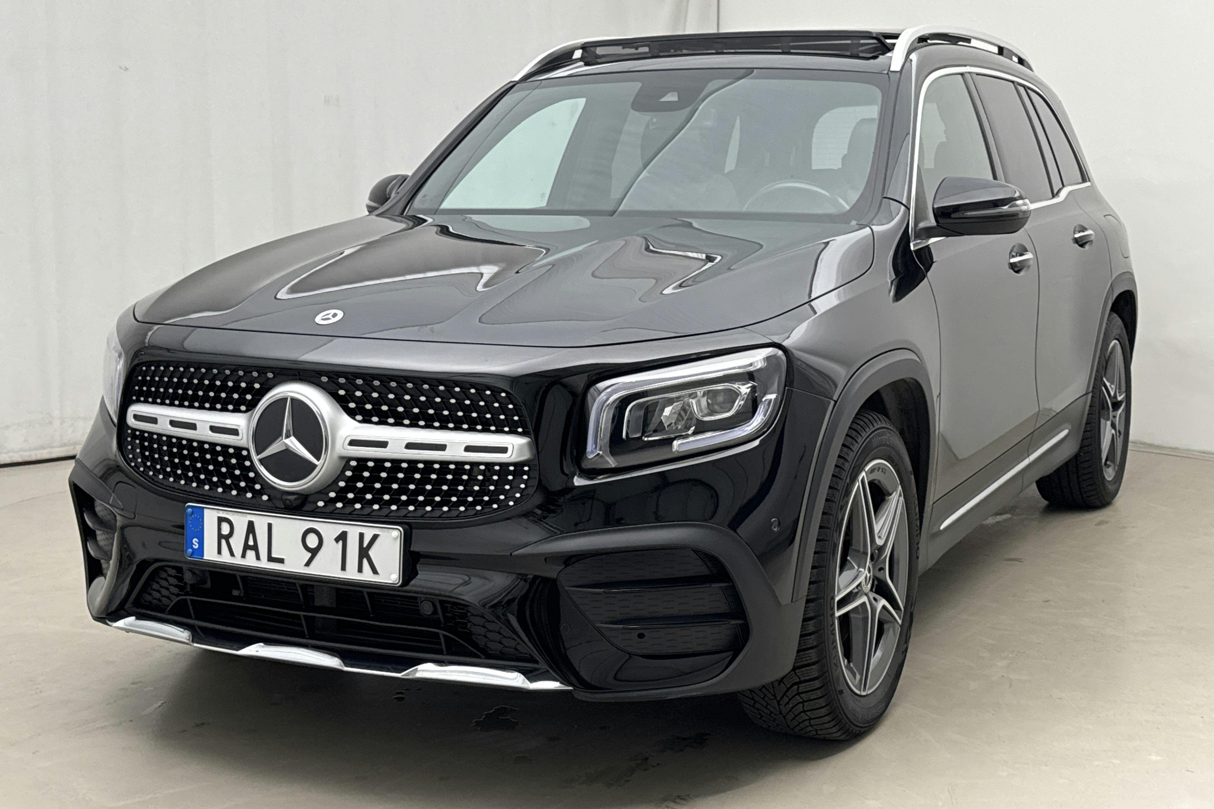 Mercedes GLB 200 d 4MATIC X247 (150hk) - 102 560 km - Automatic - black - 2023