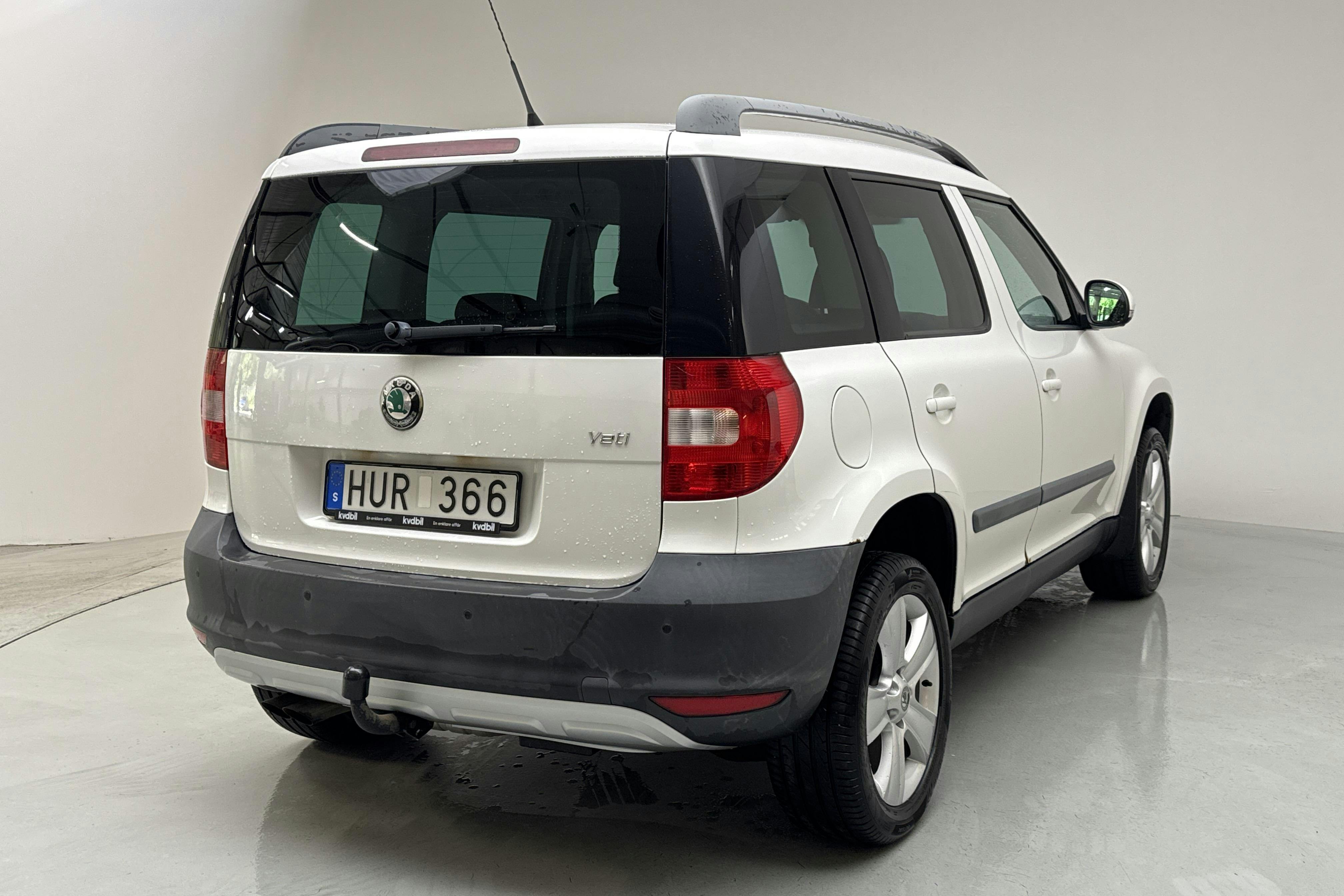 Skoda Yeti 1.2 TSI (105hk) - 181 700 km - Käsitsi - valge - 2010