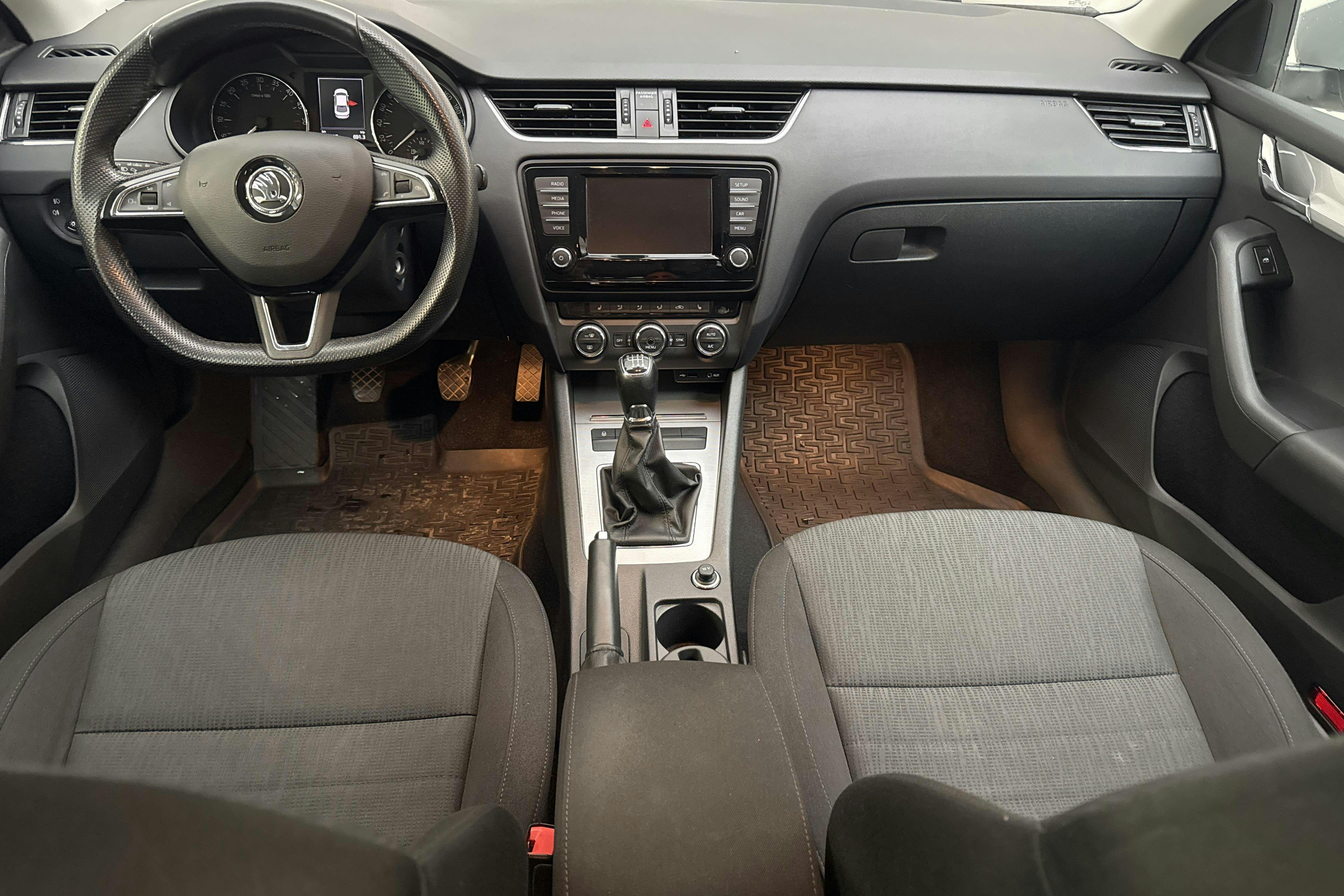 Skoda Octavia III 2.0 TDI CR (150hk) - 148 630 km - Käsitsi - hõbe - 2016