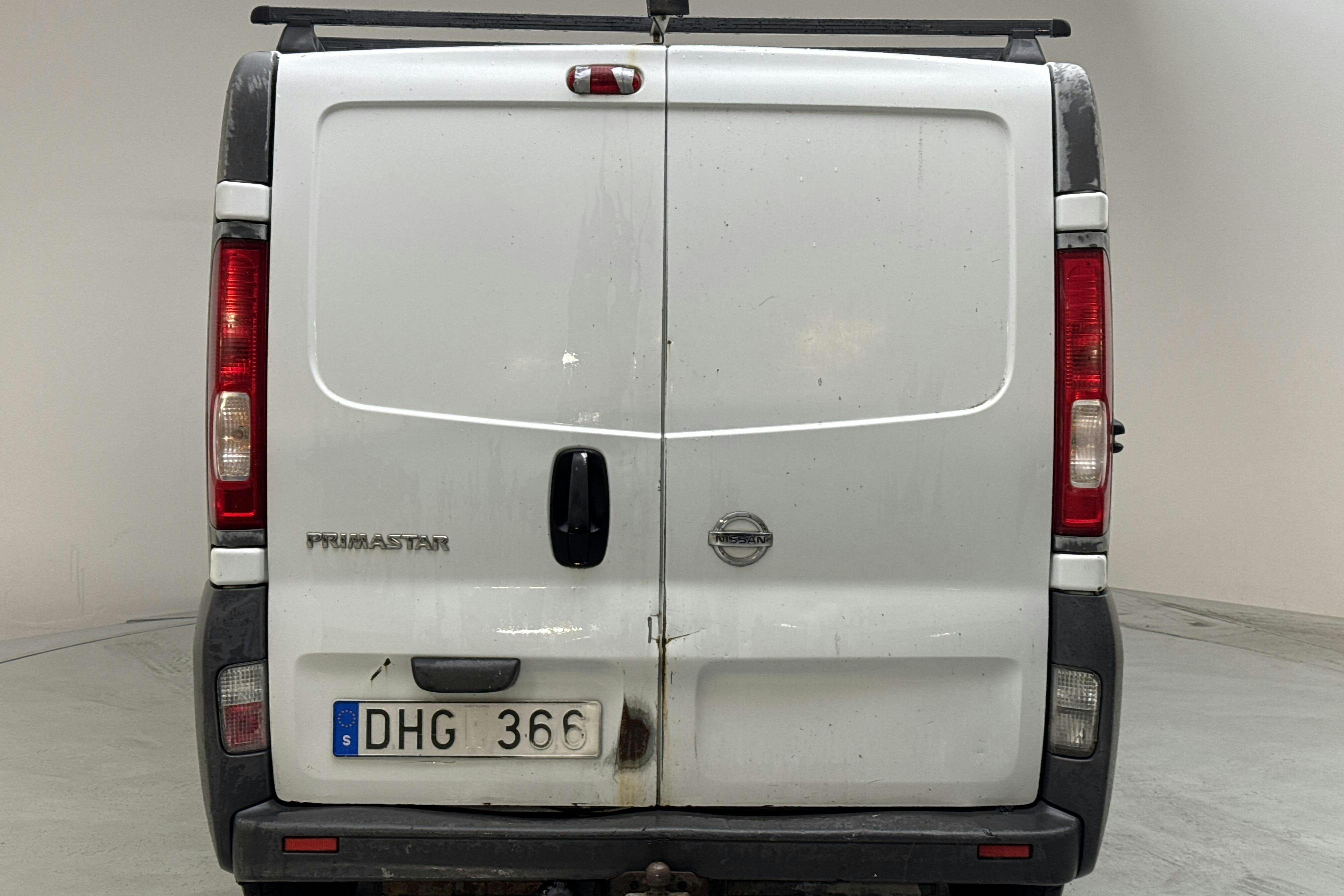 Nissan Primastar 2.0 dCi (114hk) - 13 740 mil - Manuell - vit - 2010