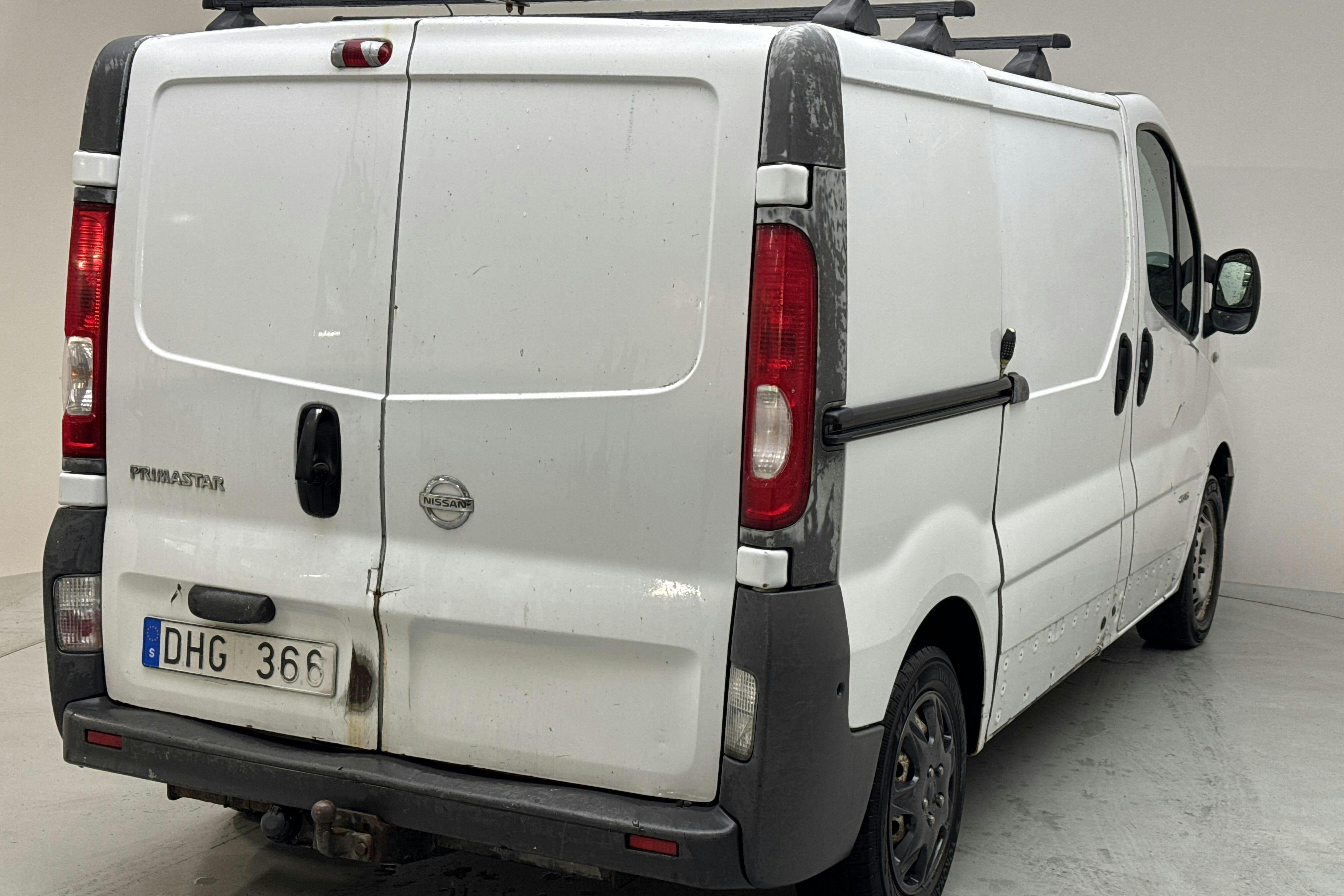 Nissan Primastar 2.0 dCi (114hk) - 13 740 mil - Manuell - vit - 2010