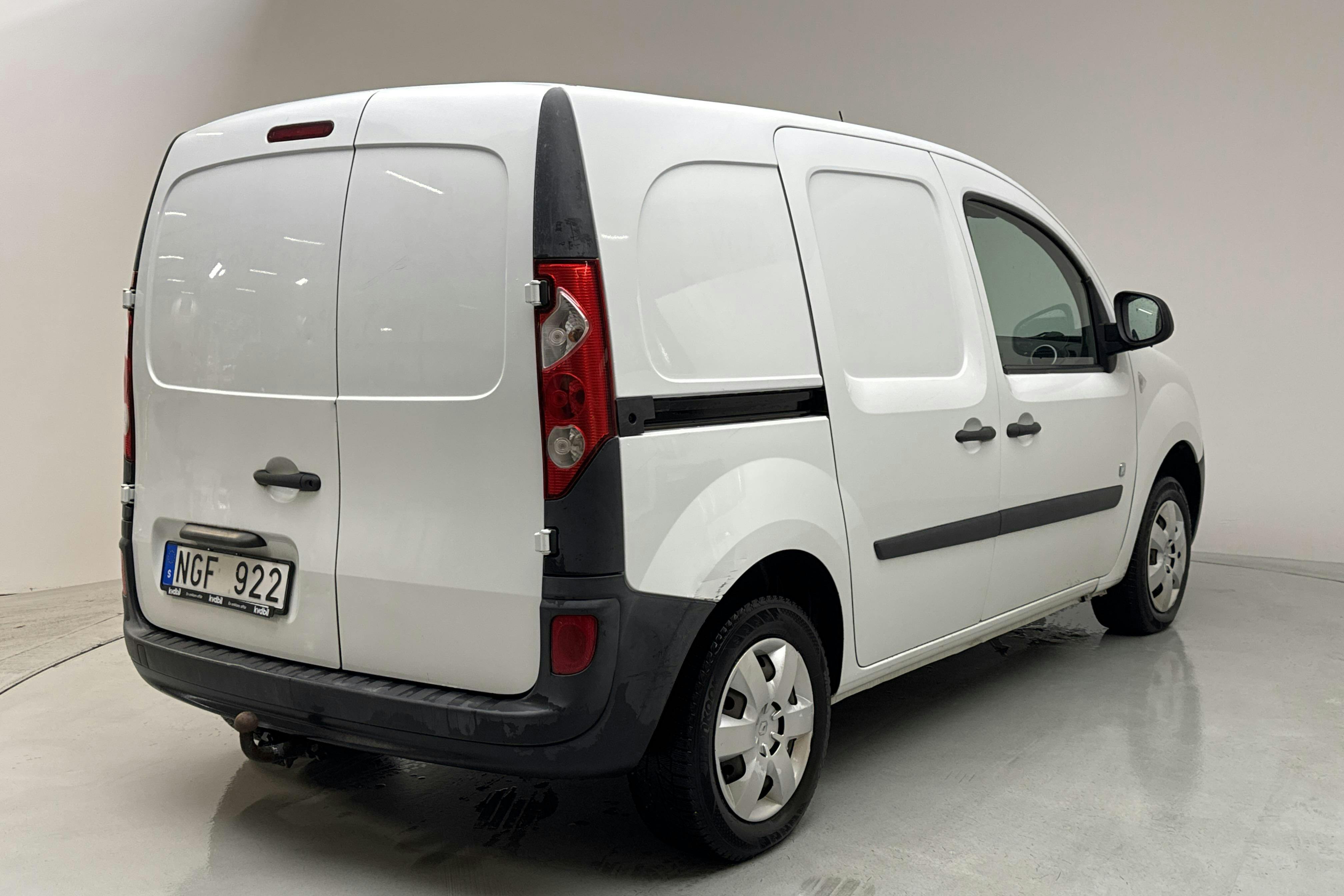 Renault Kangoo Express II Z.E. Skåp (60hk) - 66 800 km - Automaatne - valge - 2013