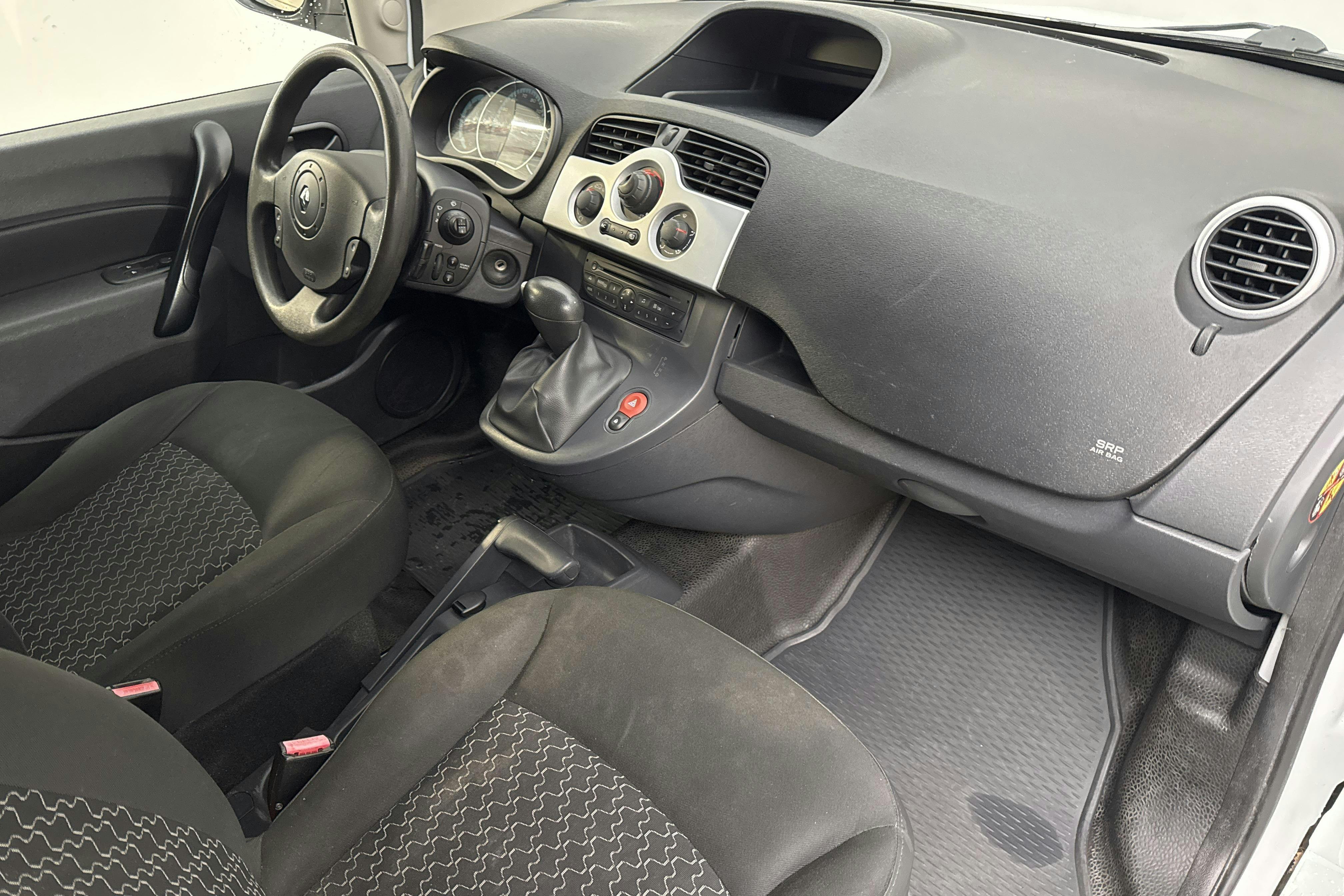 Renault Kangoo Express II Z.E. Skåp (60hk) - 66 800 km - Automaatne - valge - 2013