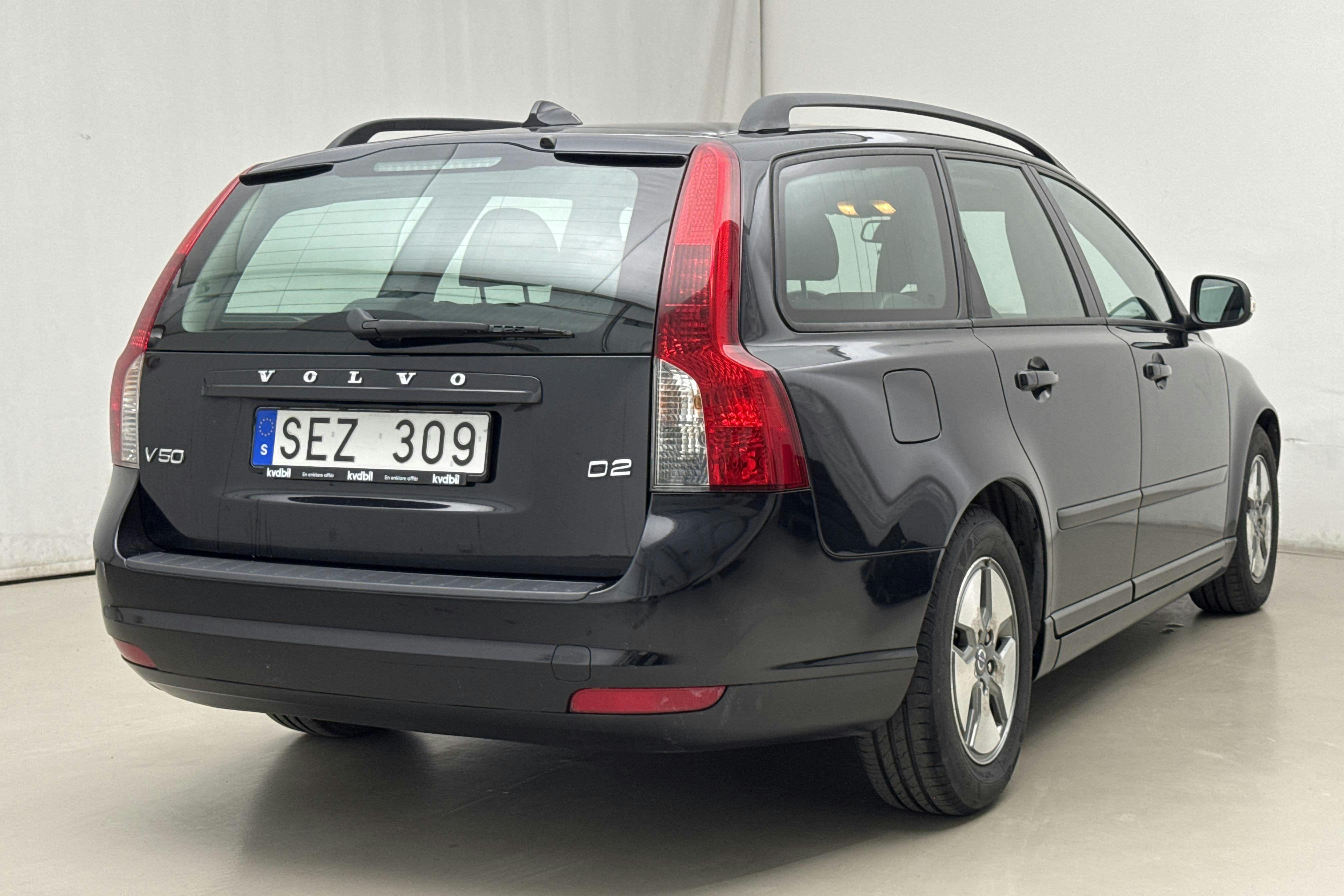 Volvo V50 D2 (115hk) - 6 482 mil - Manuell - svart - 2011
