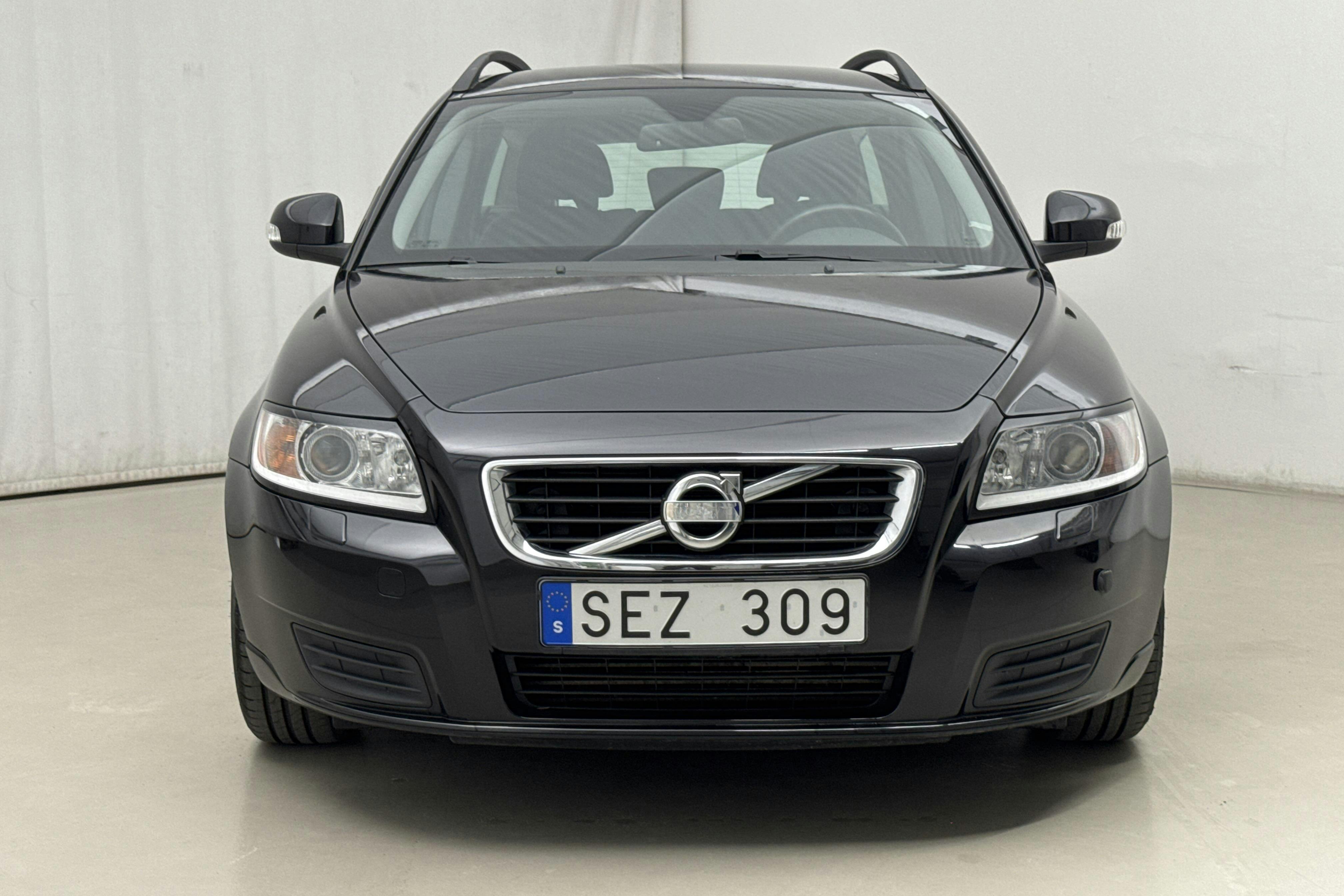 Volvo V50 D2 (115hk) - 6 482 mil - Manuell - svart - 2011