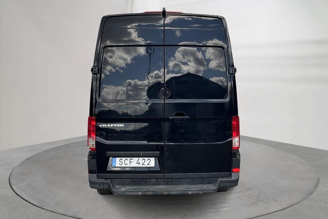 VW Crafter 35 2.0 TDI Skåp (177hk) - 266 590 km - Automaatne - must - 2018