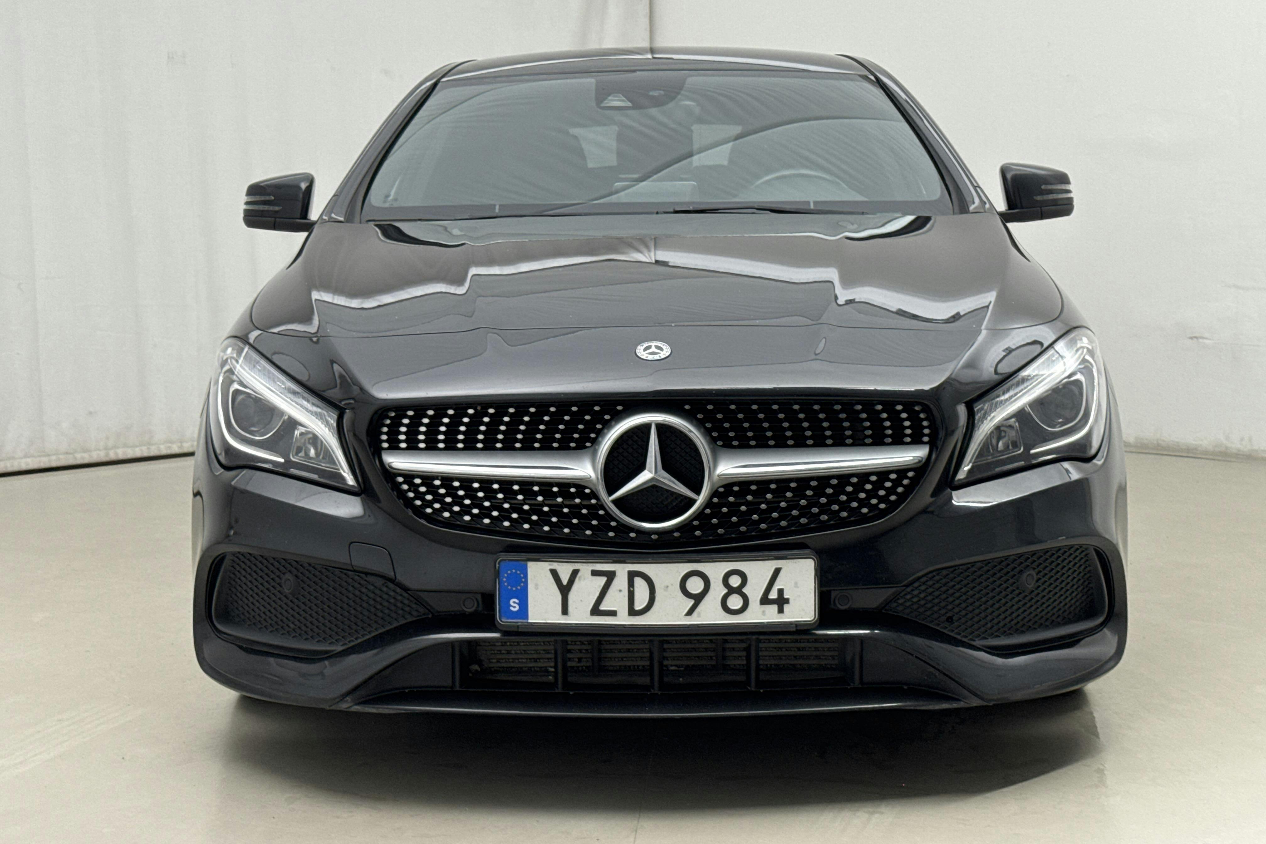 Mercedes CLA 200 Shooting Brake X117 (156hk) - 103 630 km - Manual - black - 2018