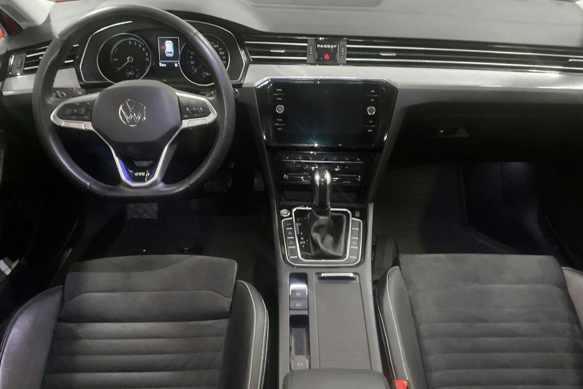 VW Passat 1.4 GTE Sportscombi (218hk) - 92 000 km - Automaatne - punane - 2021