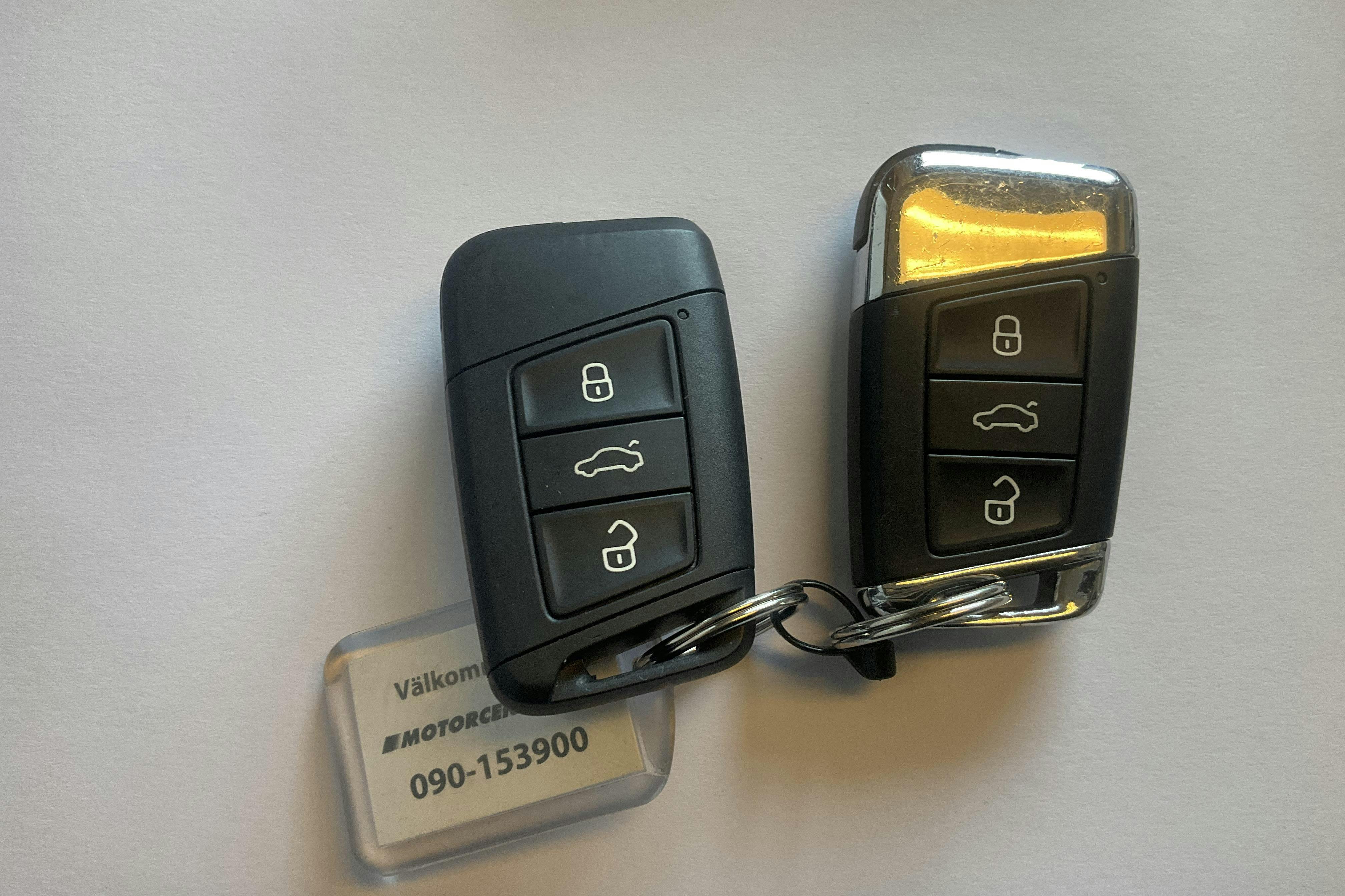 Esitlusfoto 22 aadressil 22: VW Passat 1.4 GTE Sportscombi (218hk) - 92 000 km - Automaatne - punane - 2021