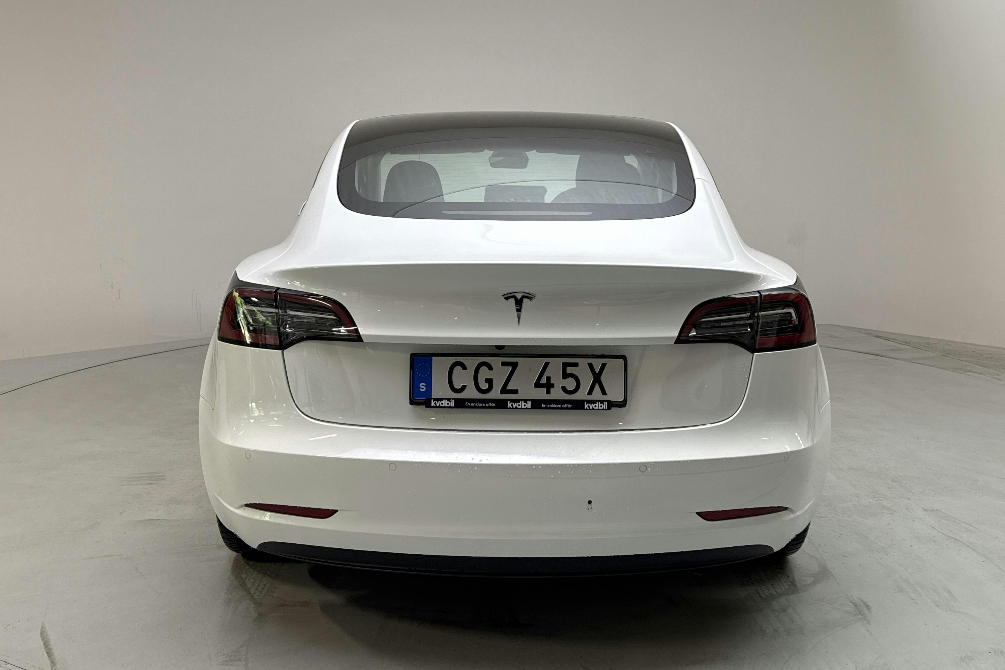 Tesla Model 3 Standard Range RWD - 79 250 km - Automatyczna - biały - 2021