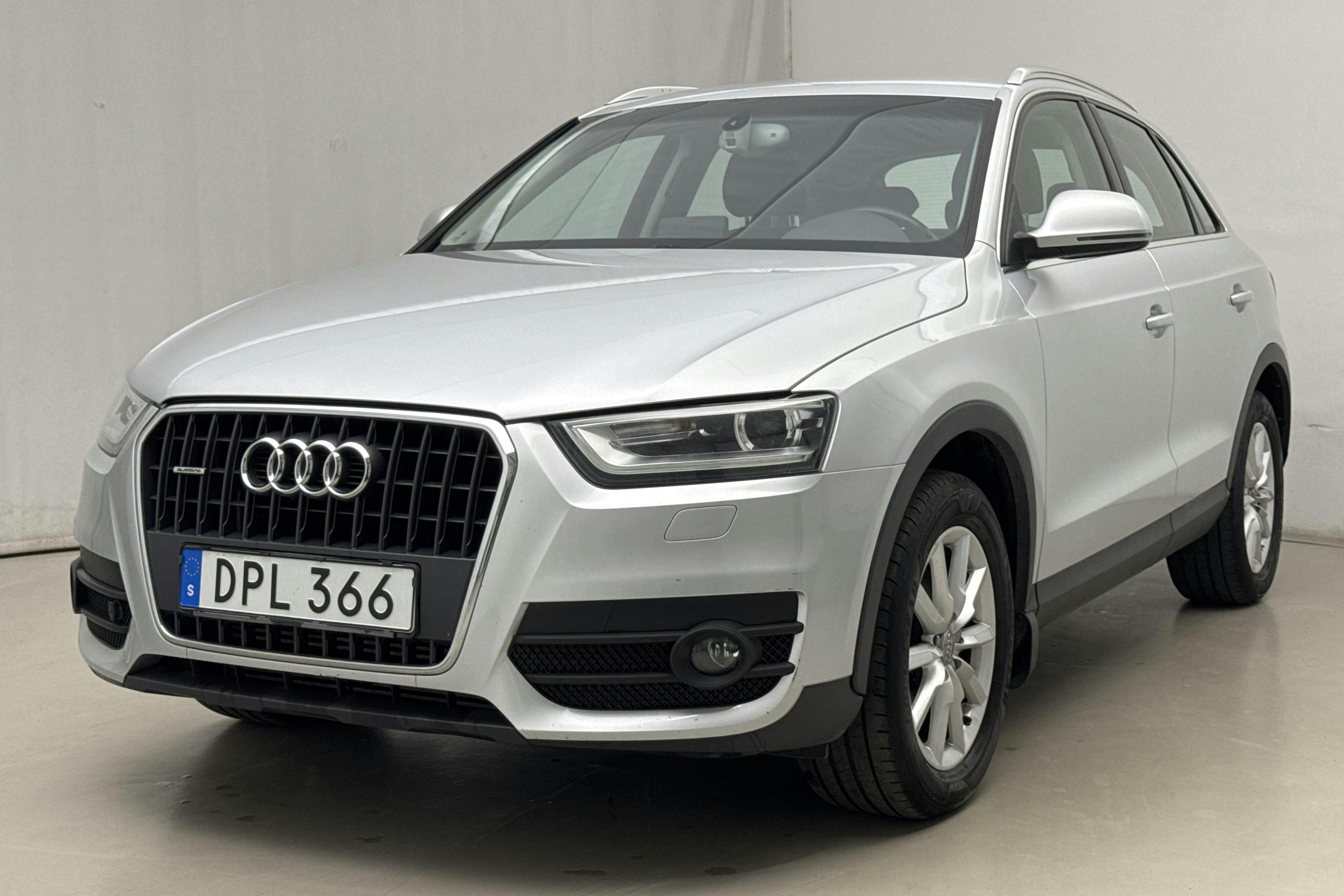 Audi Q3 2.0 TDI quattro (140hk) - 250 830 km - Manual - silver - 2013