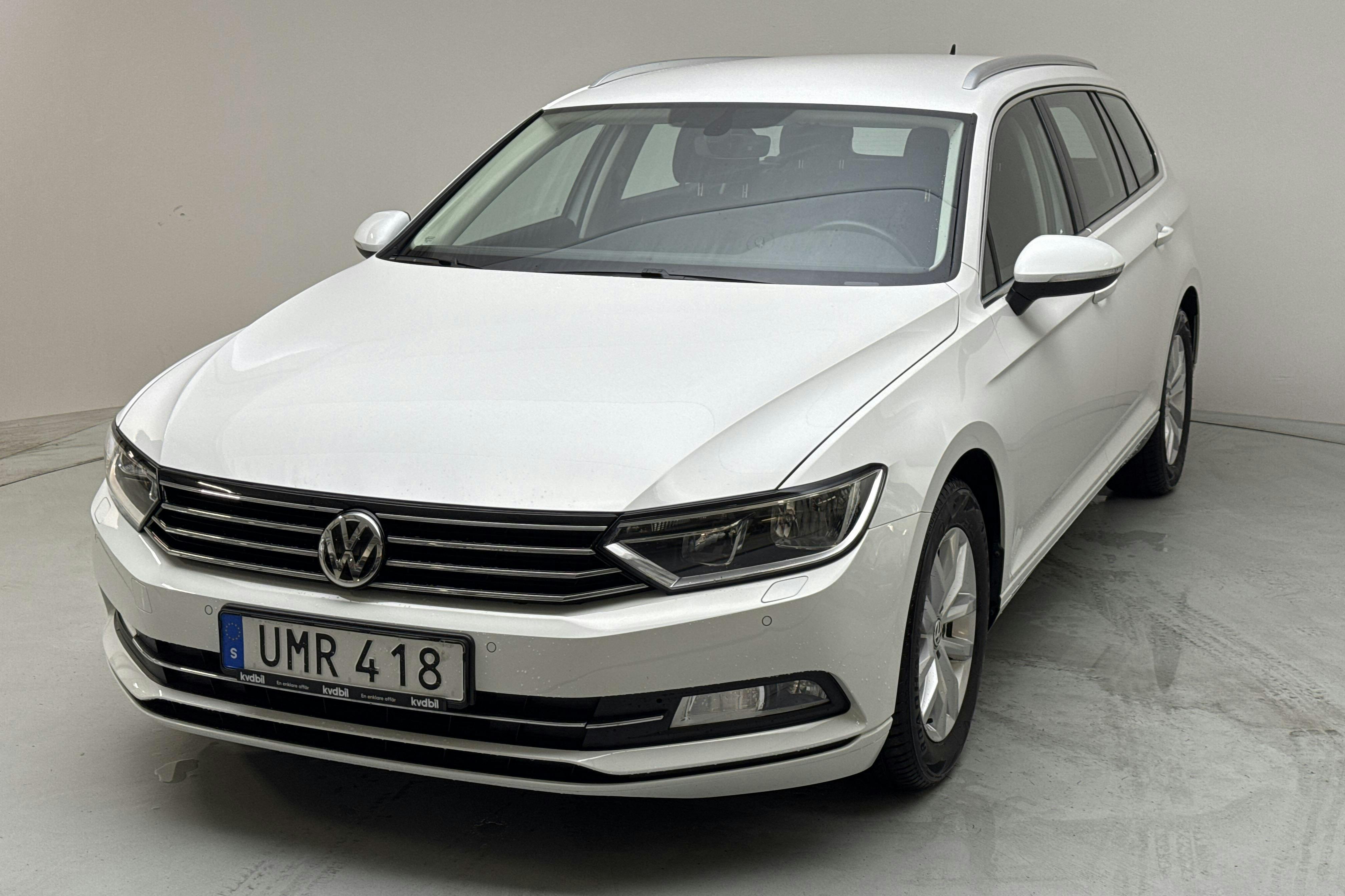 VW Passat 1.5 TSI Sportscombi (150hk) - 9 189 mil - Automat - vit - 2019