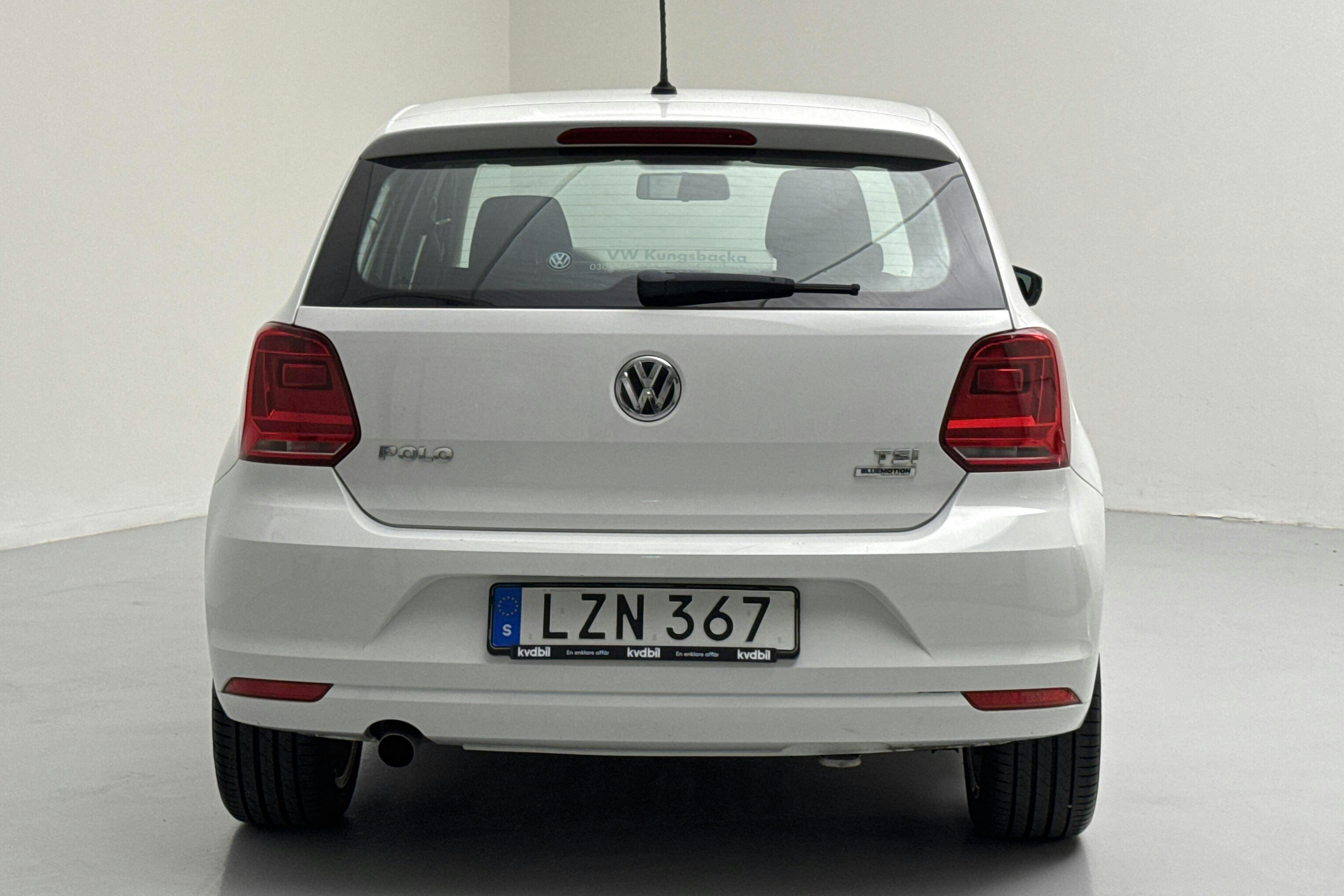 VW Polo 1.2 TSI 5dr (90hk) - 9 353 mil - Manuell - vit - 2016