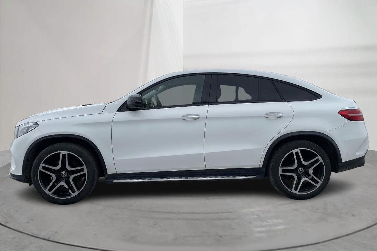 Esitlusfoto 2 aadressil 21: Mercedes GLE 350 d 4MATIC Coupé C292 (258hk) - 130 110 km - Automaatne - valge - 2016