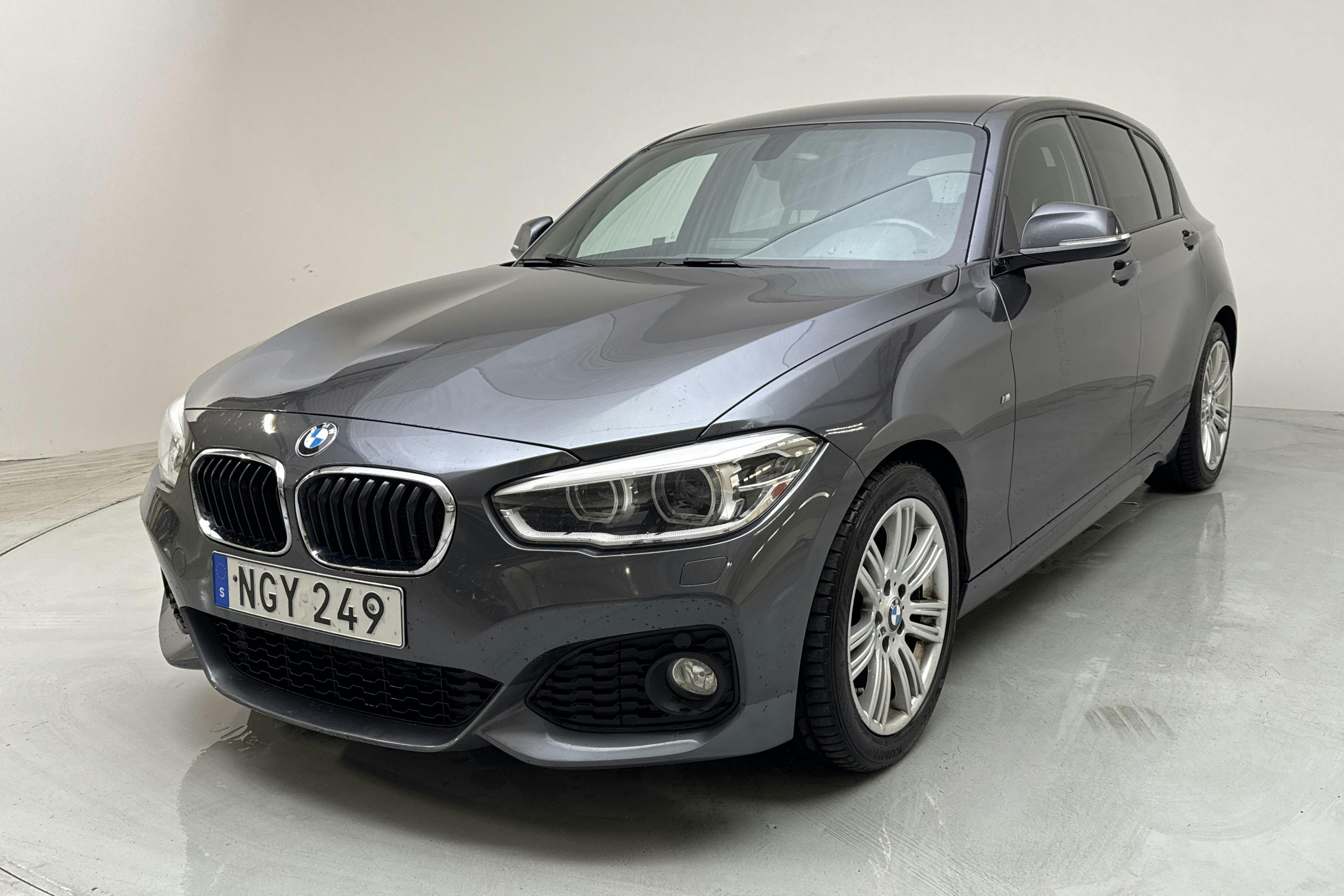 BMW 118i 5dr, F20 (136hk) - 9 247 mil - Automat - grå - 2016