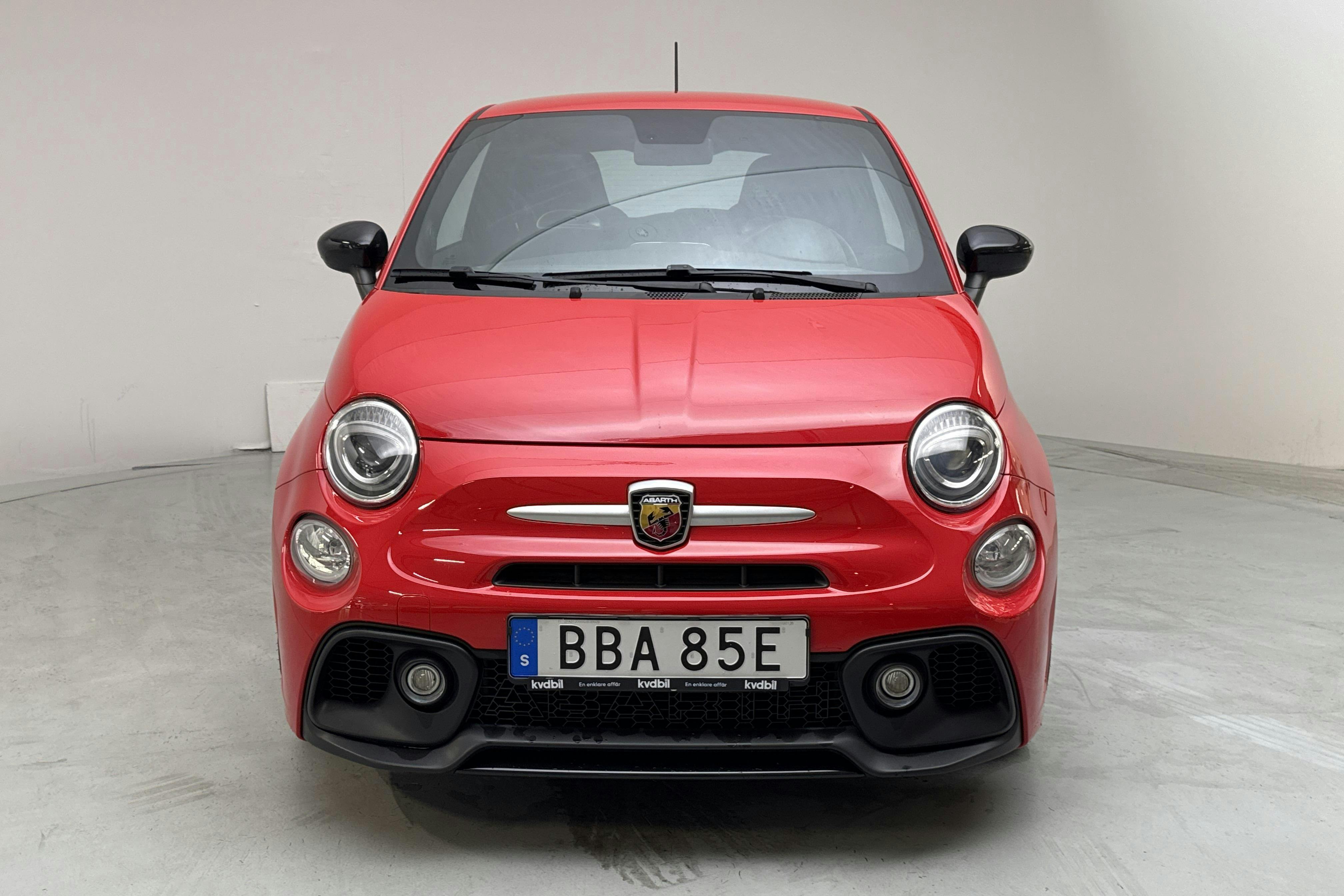 Abarth Abarth 595 (145hk) - 4 232 mil - Manuell - röd - 2019