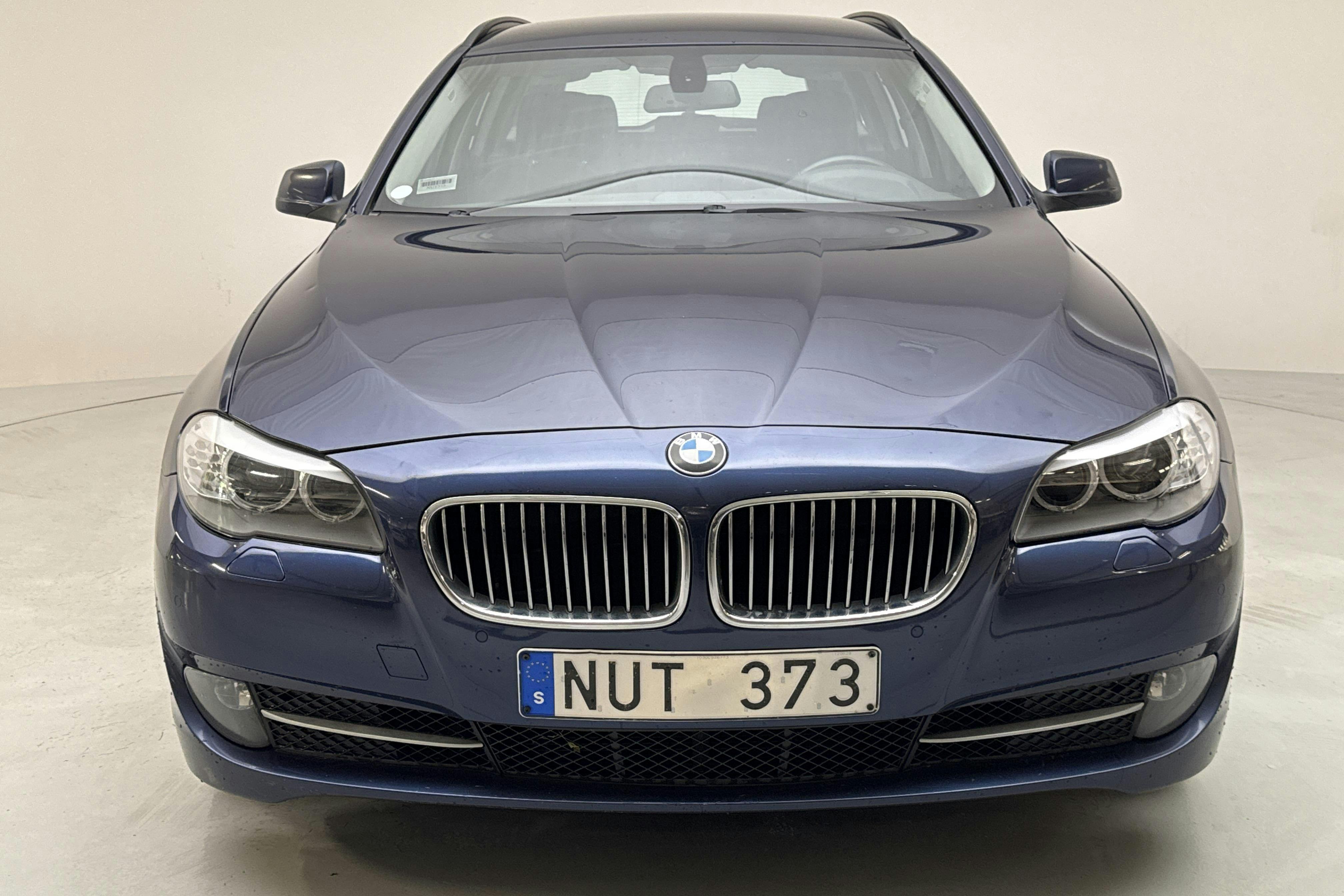 BMW 520d Touring, F11 (184hk) - 17 911 mil - Manuell - blå - 2012