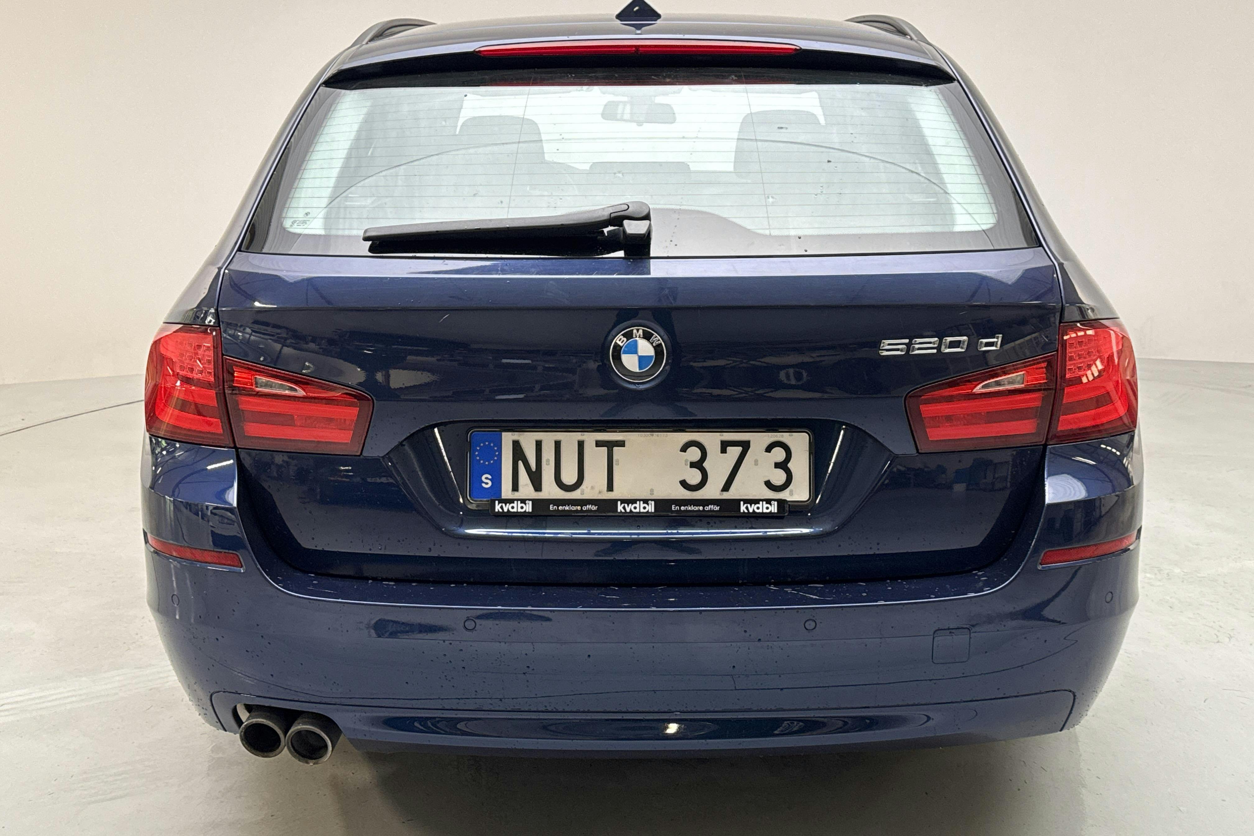 BMW 520d Touring, F11 (184hk) - 17 911 mil - Manuell - blå - 2012