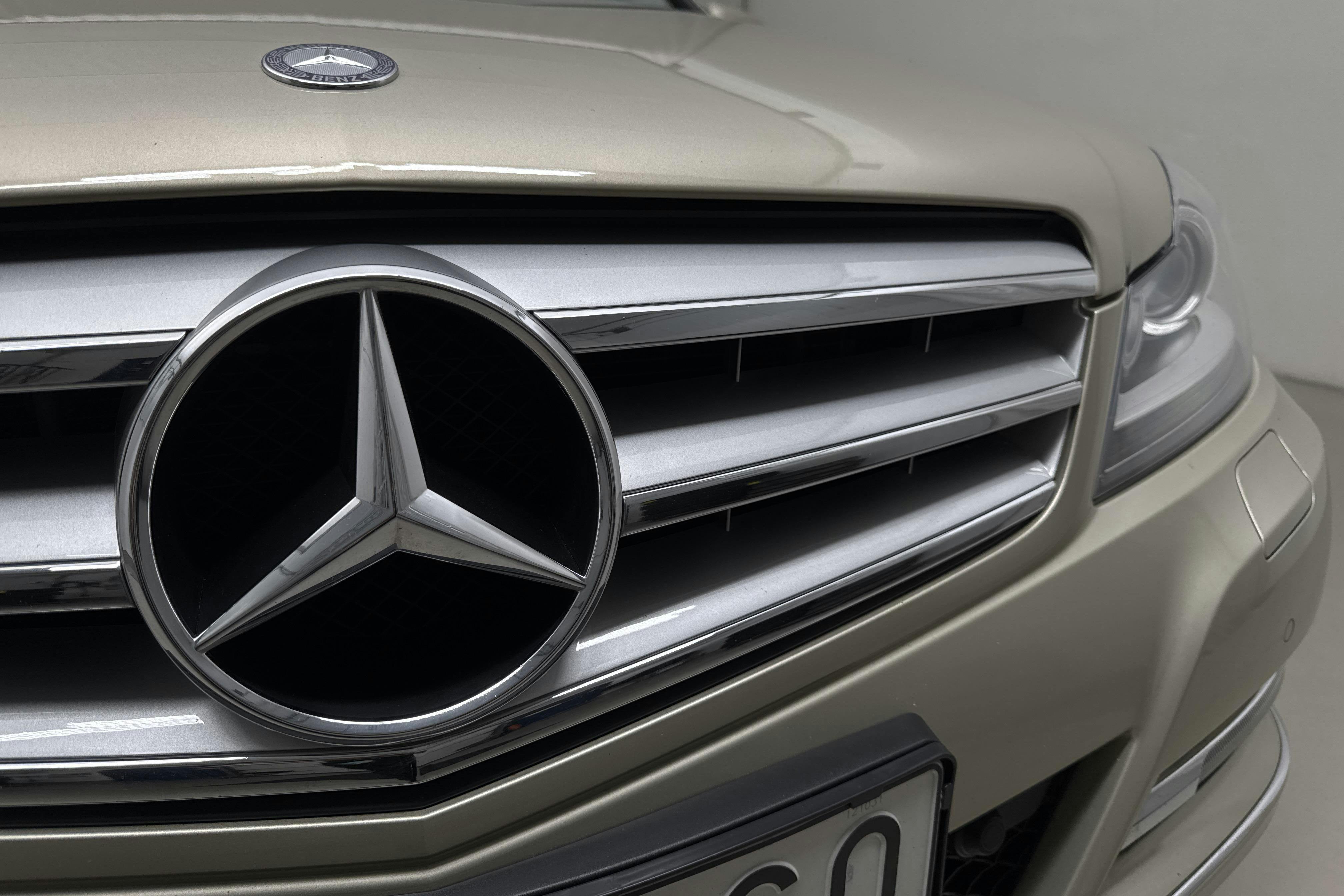Esitlusfoto 17 aadressil 17: Mercedes C 180 Kombi S204 (156hk) - 68 760 km - Automaatne - Light Brown - 2012